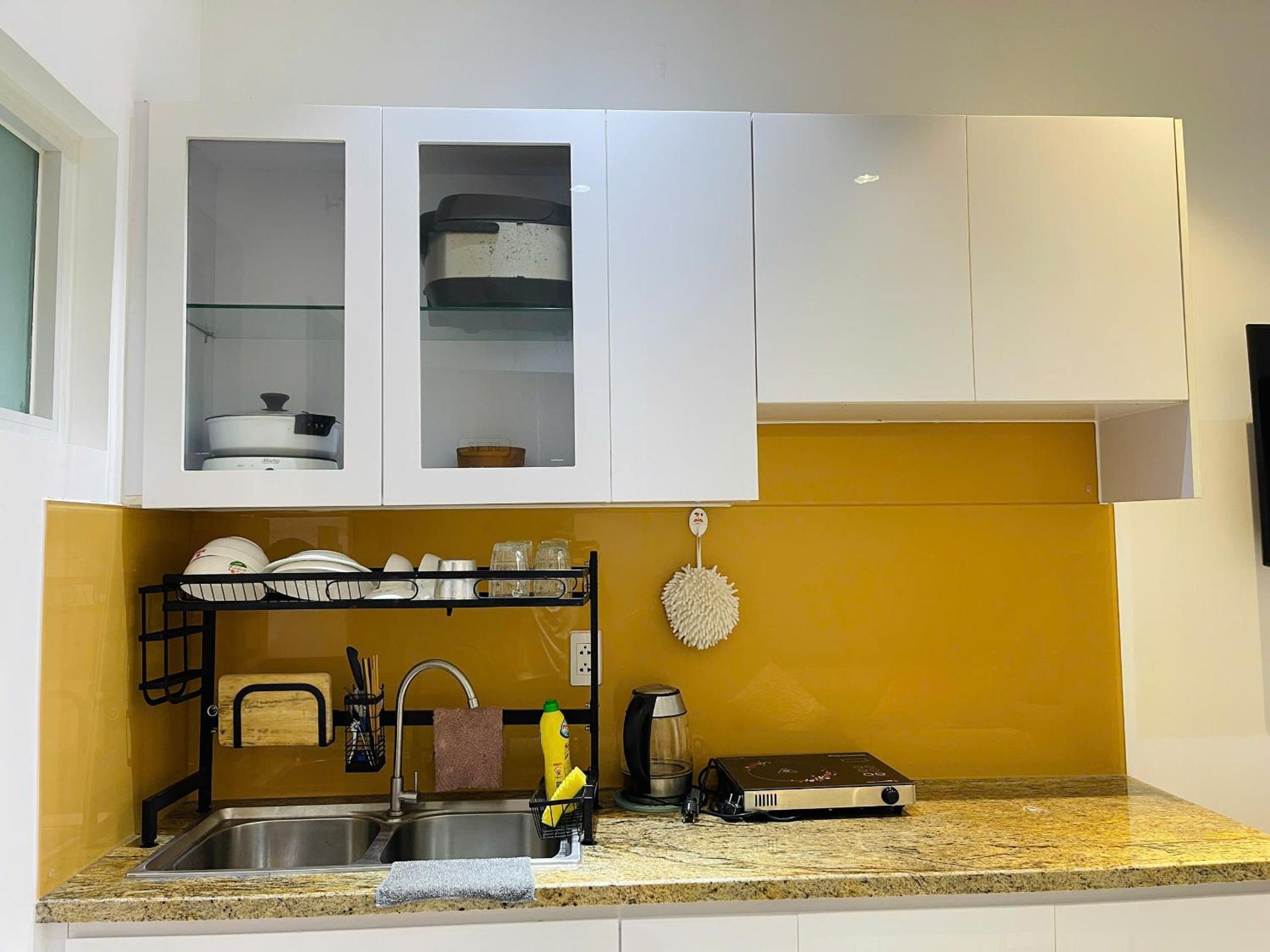 One-Bedroom Apartment with City View photo 1