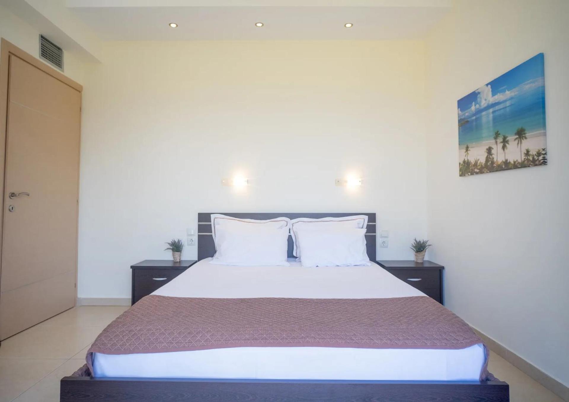  Family Suite 2-Bedrooms Ground Floor photo 3