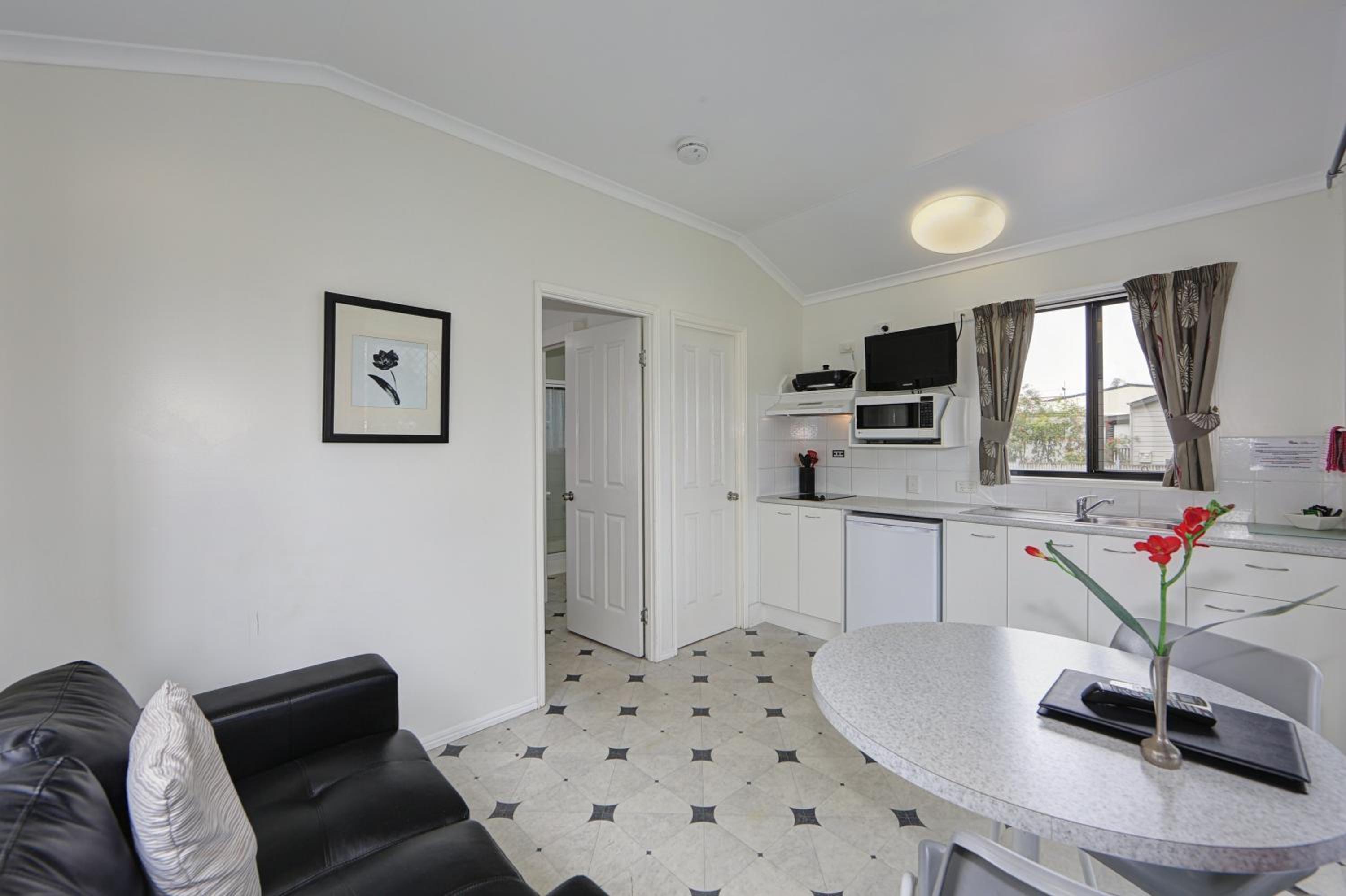 One-Bedroom Suite photo 2