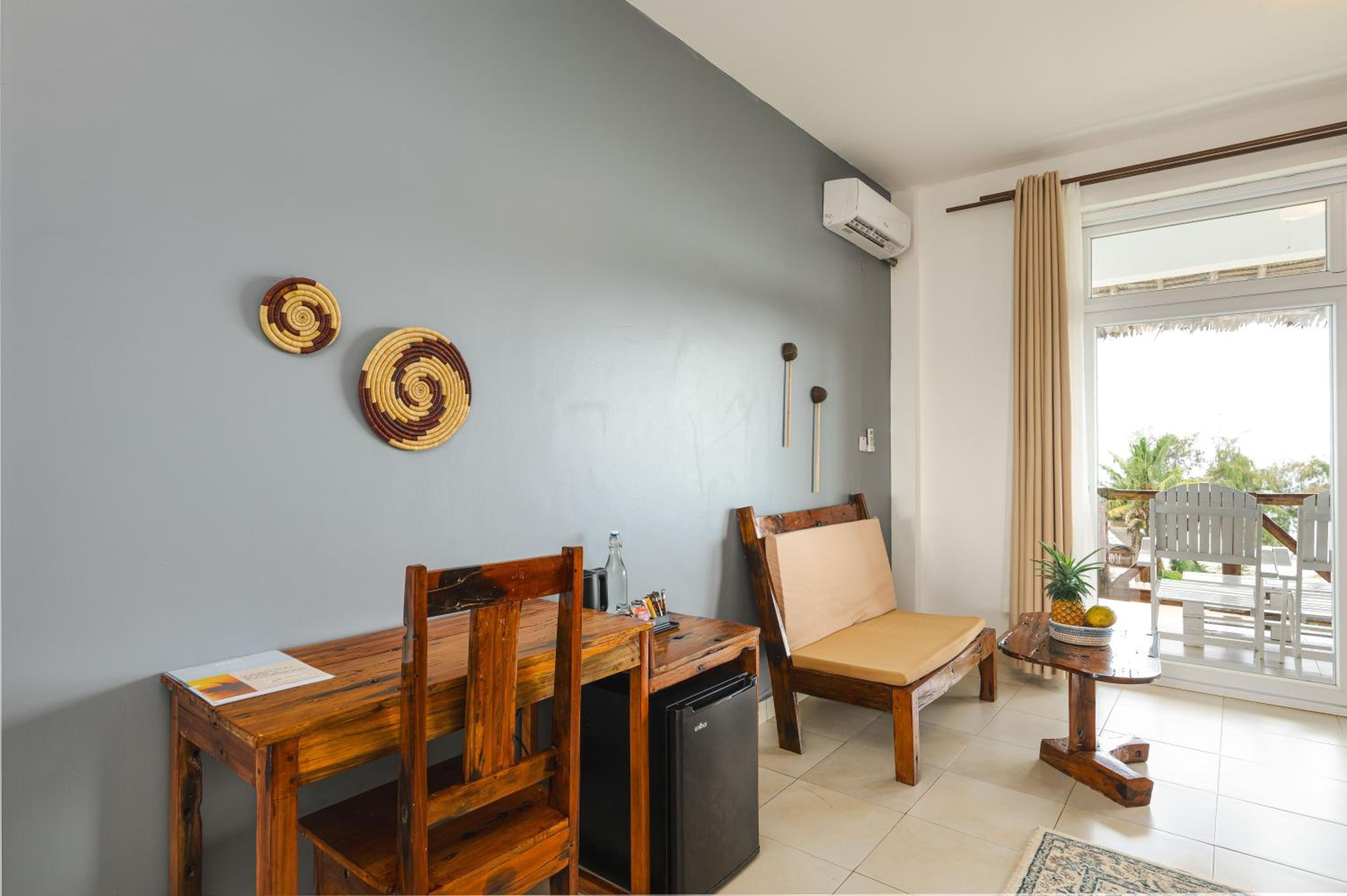 Deluxe Double Room with Balcony and Sea View
