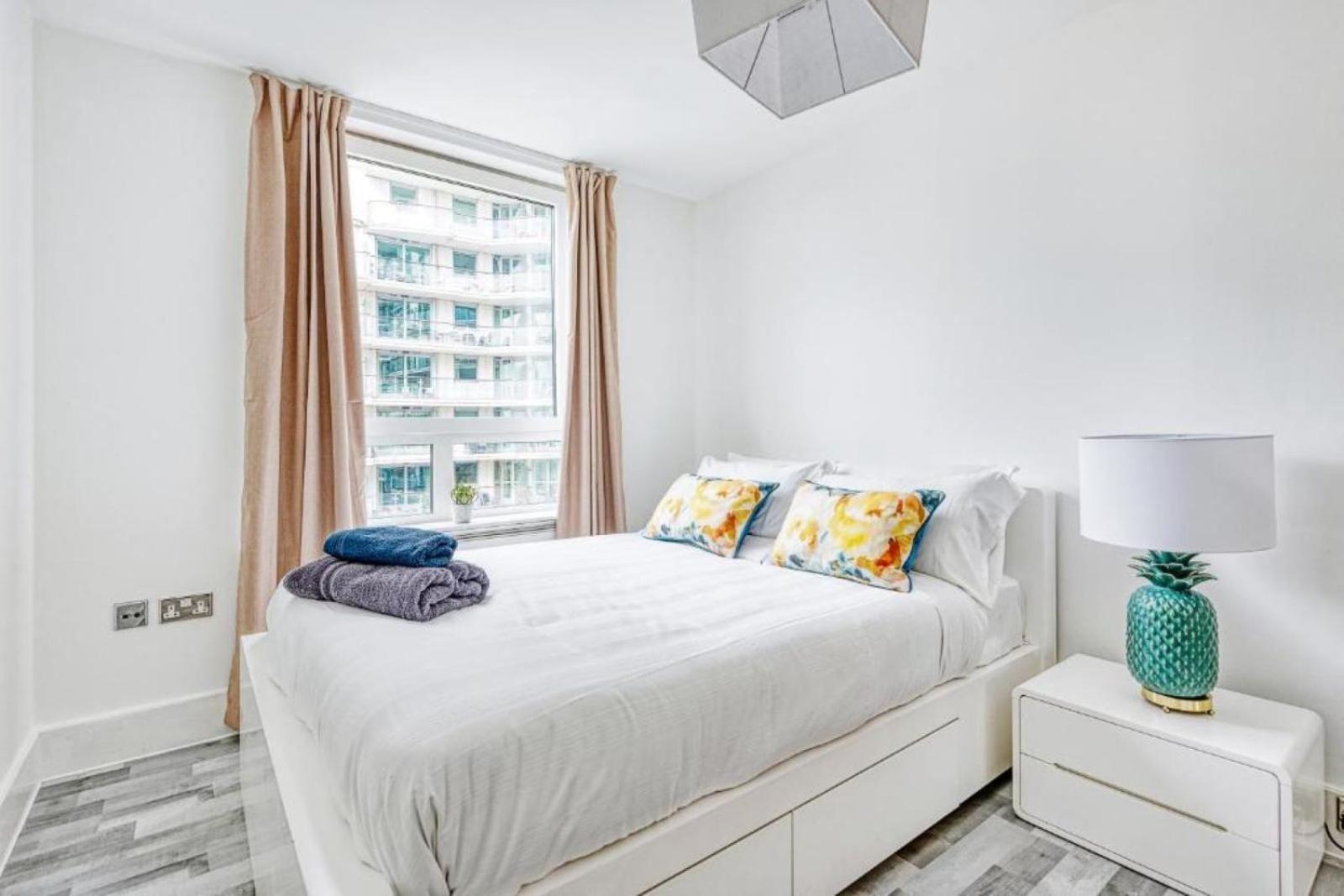 Apartment with Balcony photo 3