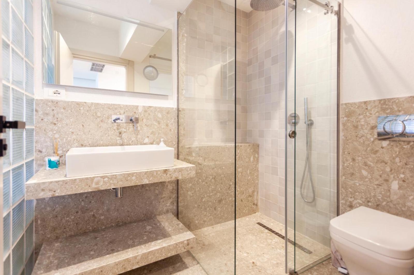 Deluxe Triple Room with Sea View
