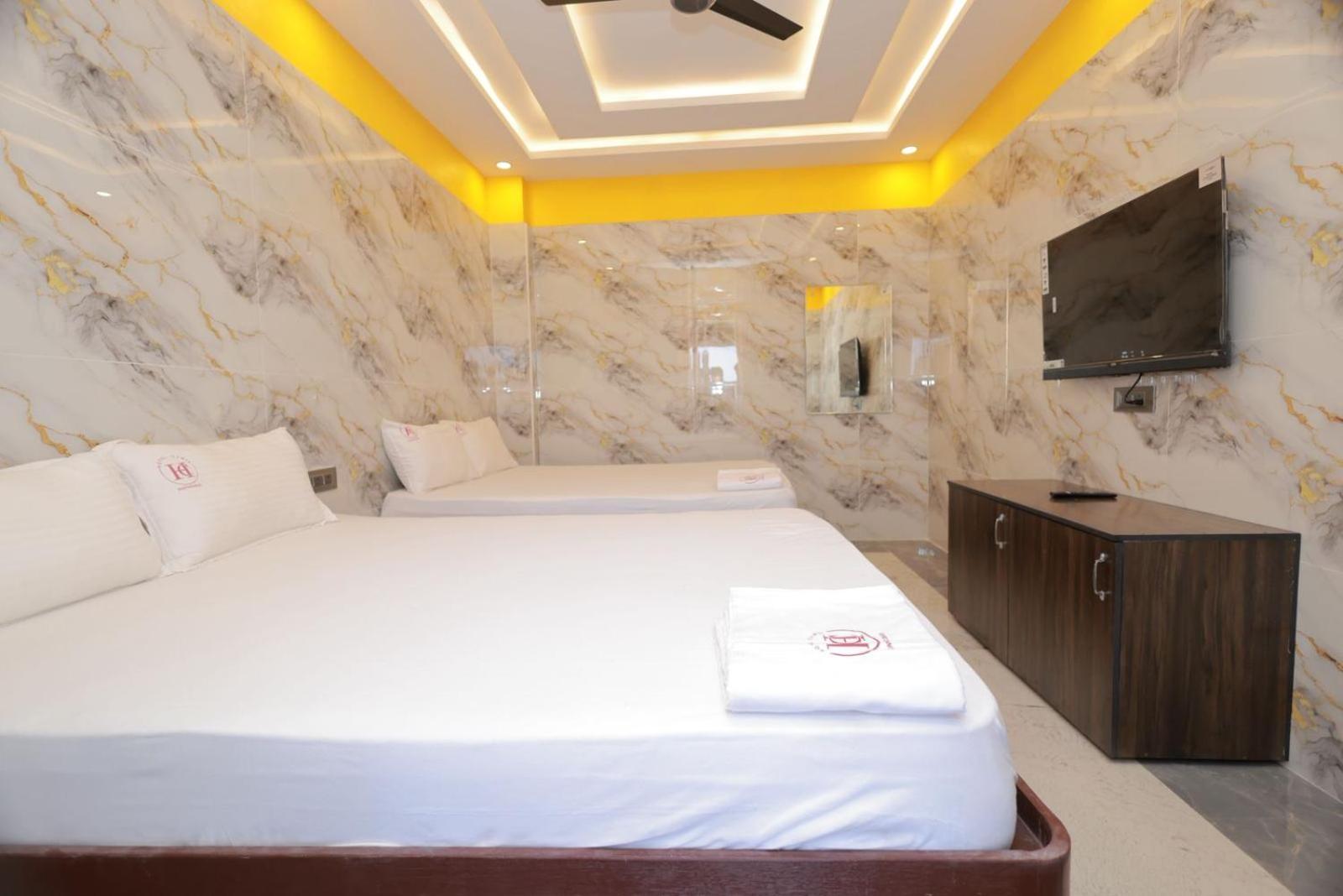 Quadruple Room - Photo 17
