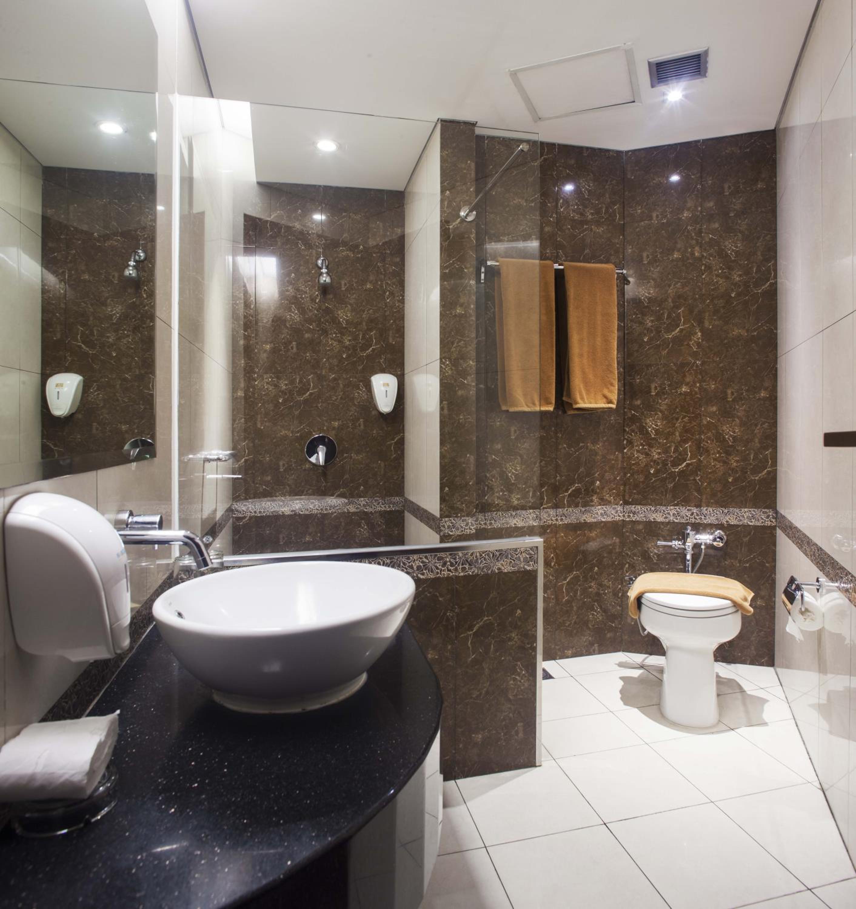 Junior Suite - Room Only photo 2