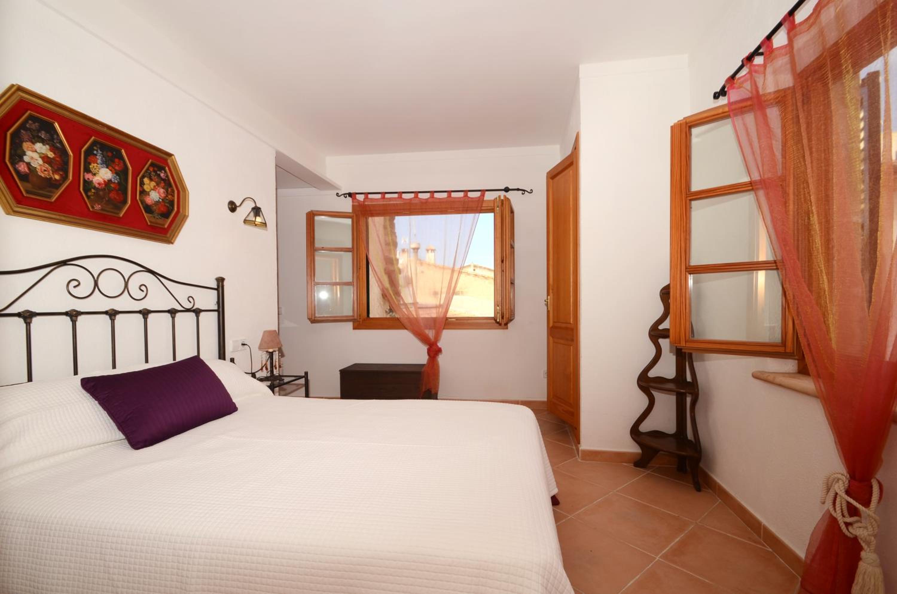 Casa de cuatro habitaciones