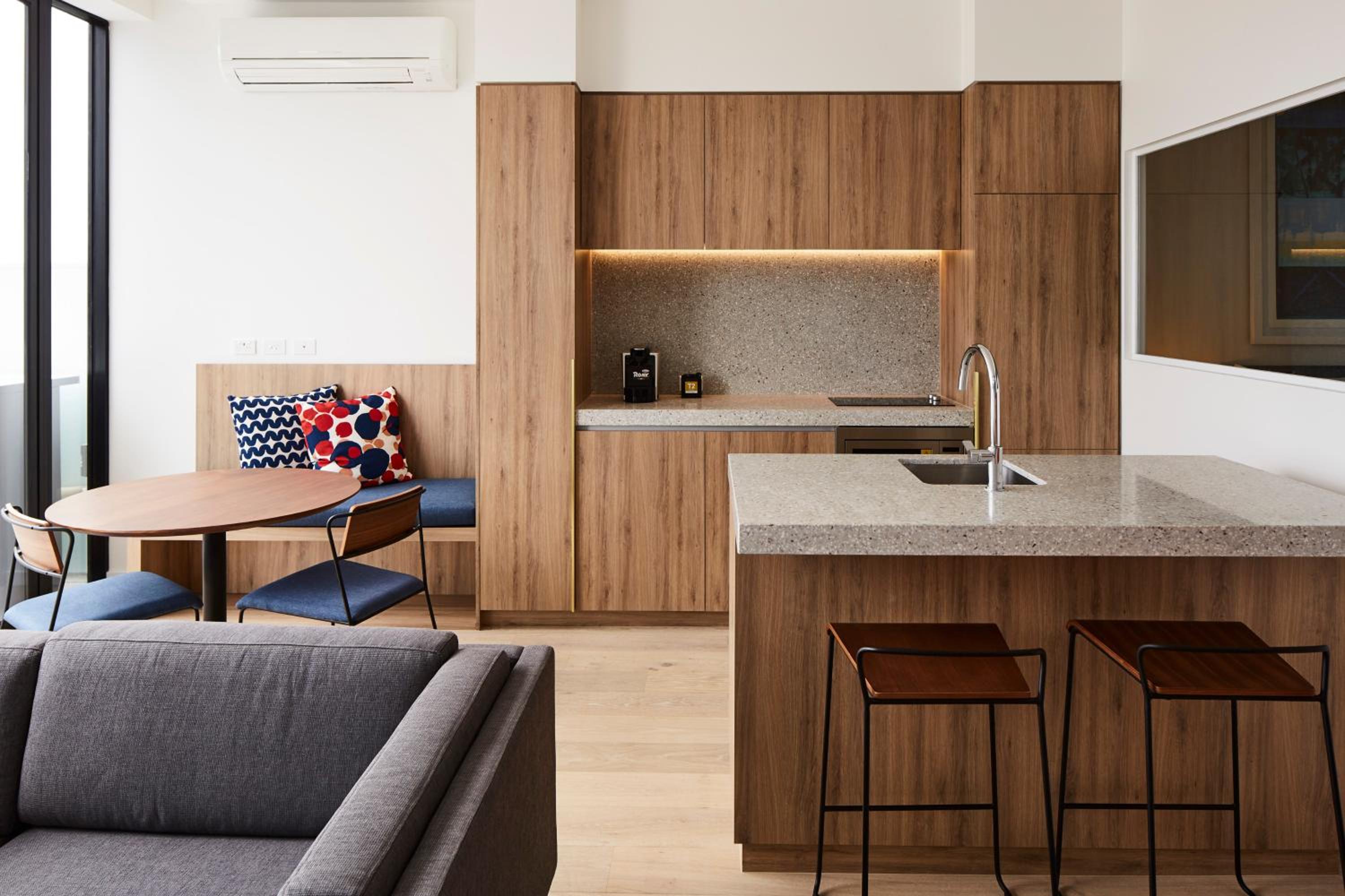 Two-Bedroom One-Bathroom Suite thumbnail 5