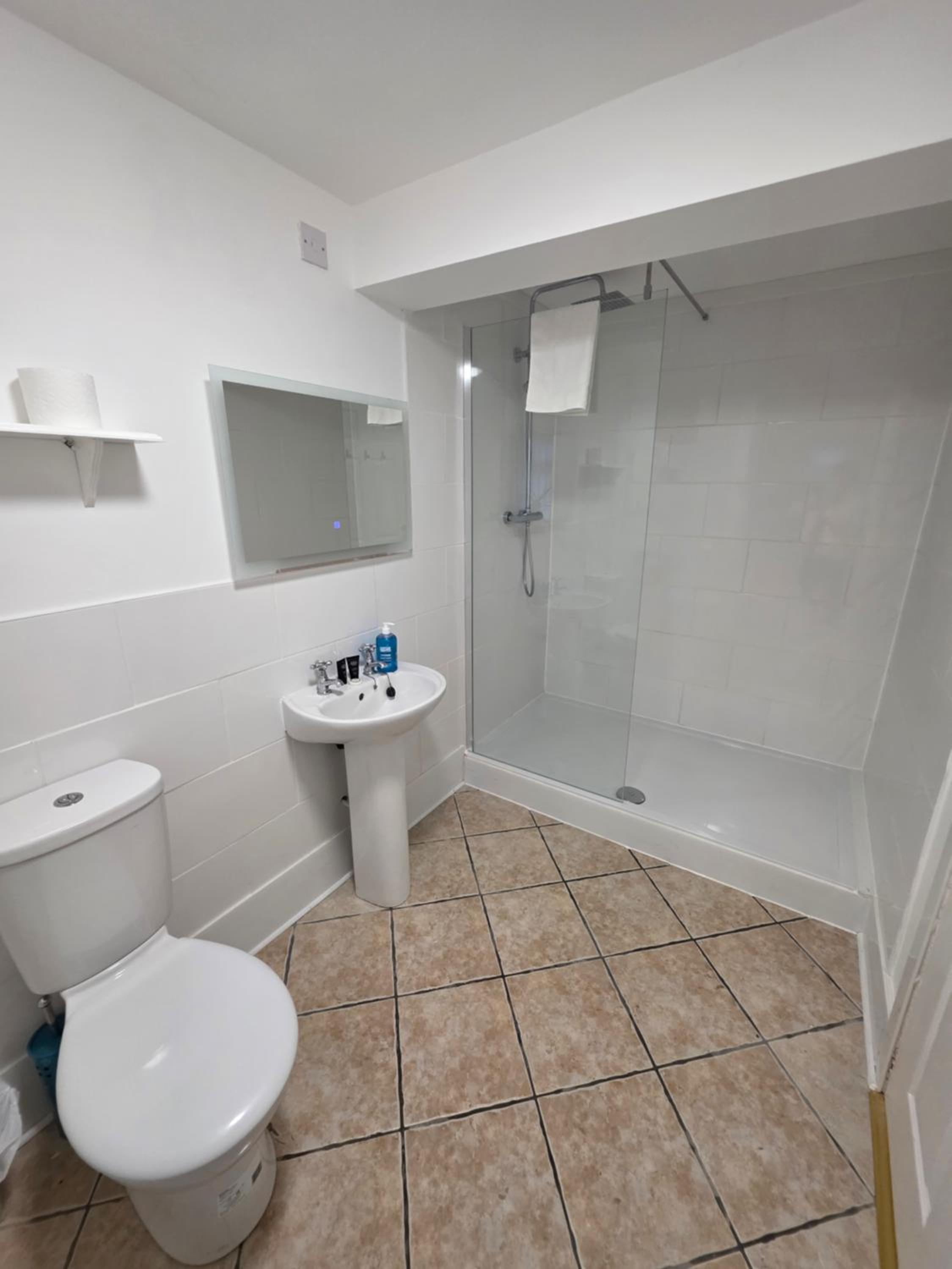 Apartment - Ground Floor photo 2