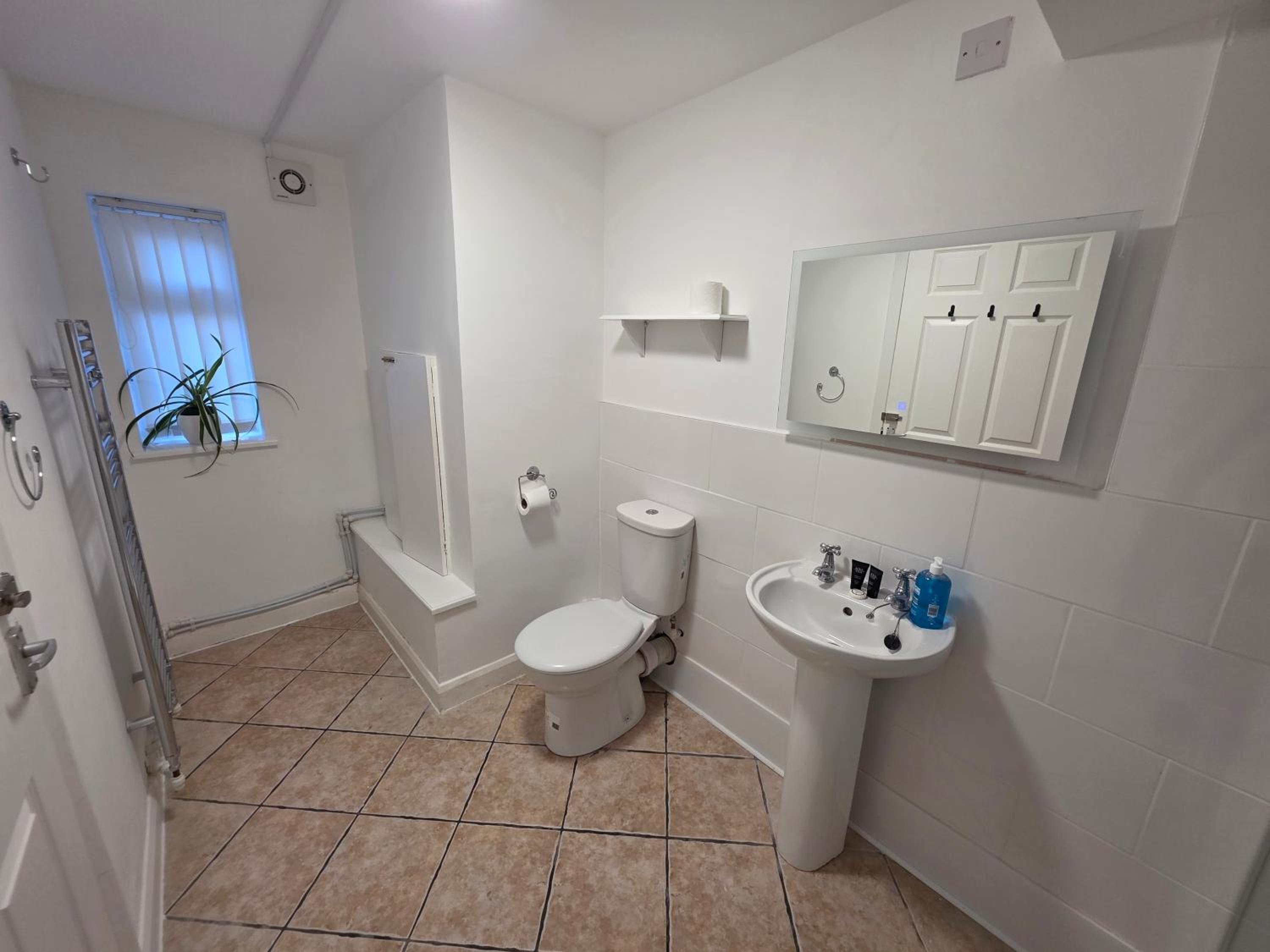 Apartment - Ground Floor photo 3