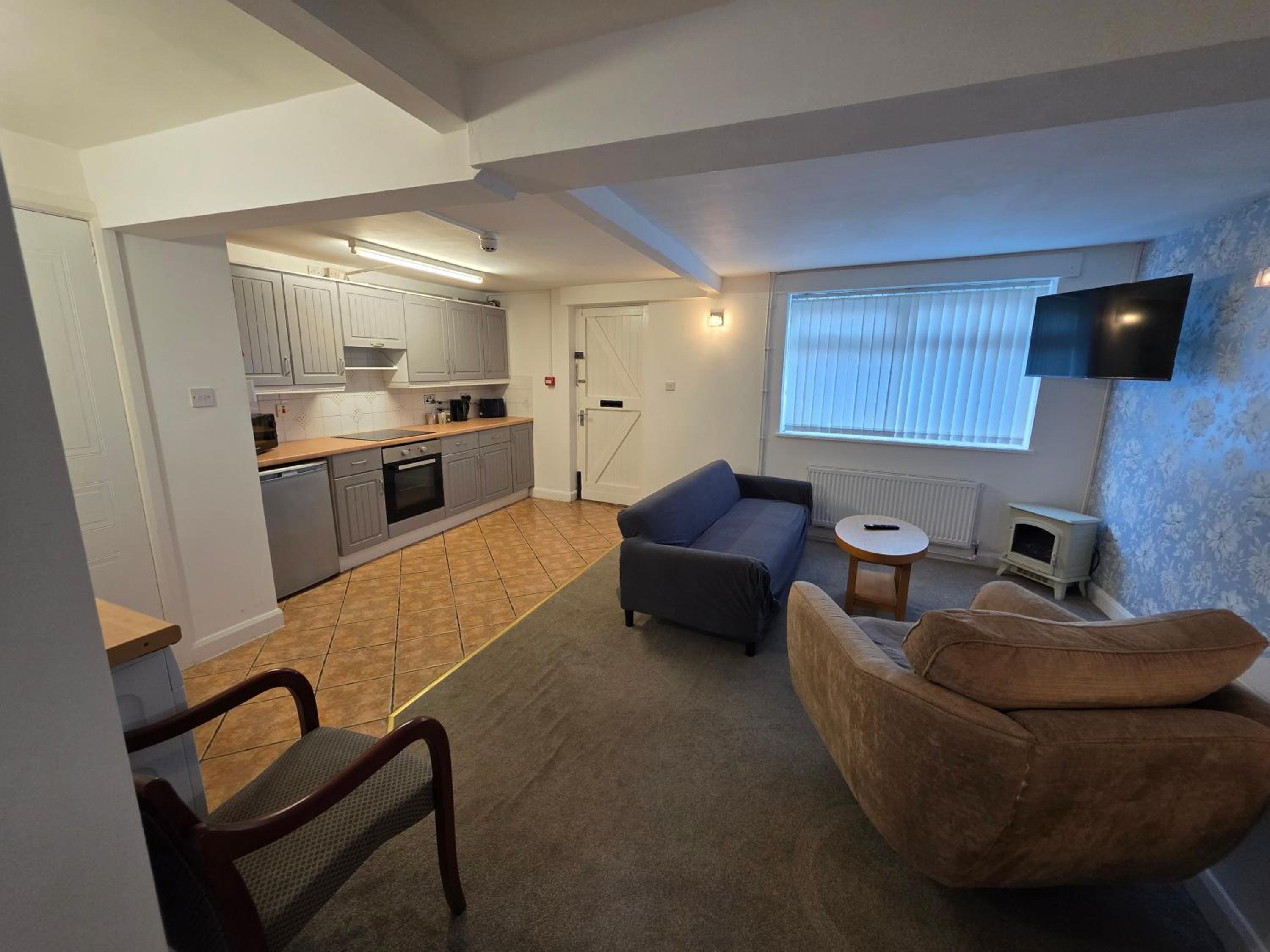 Apartment - Ground Floor photo 3
