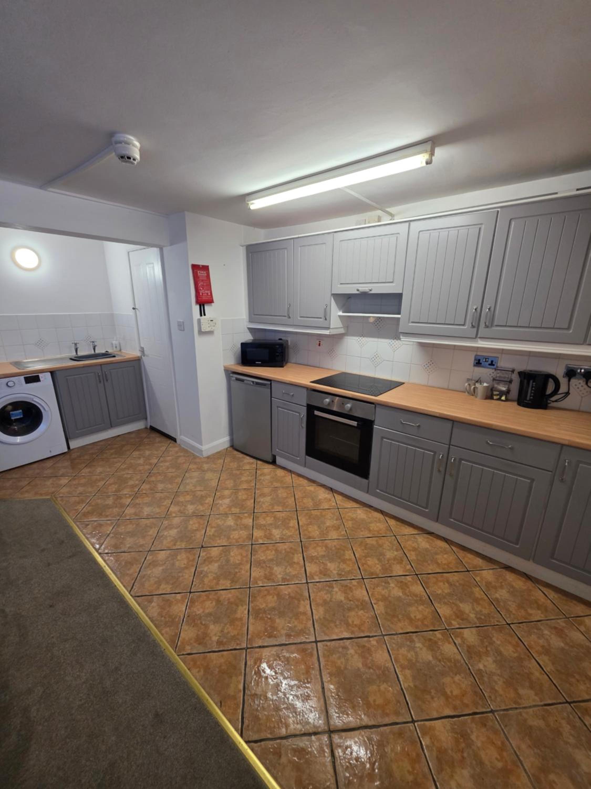 Apartment - Ground Floor photo 2