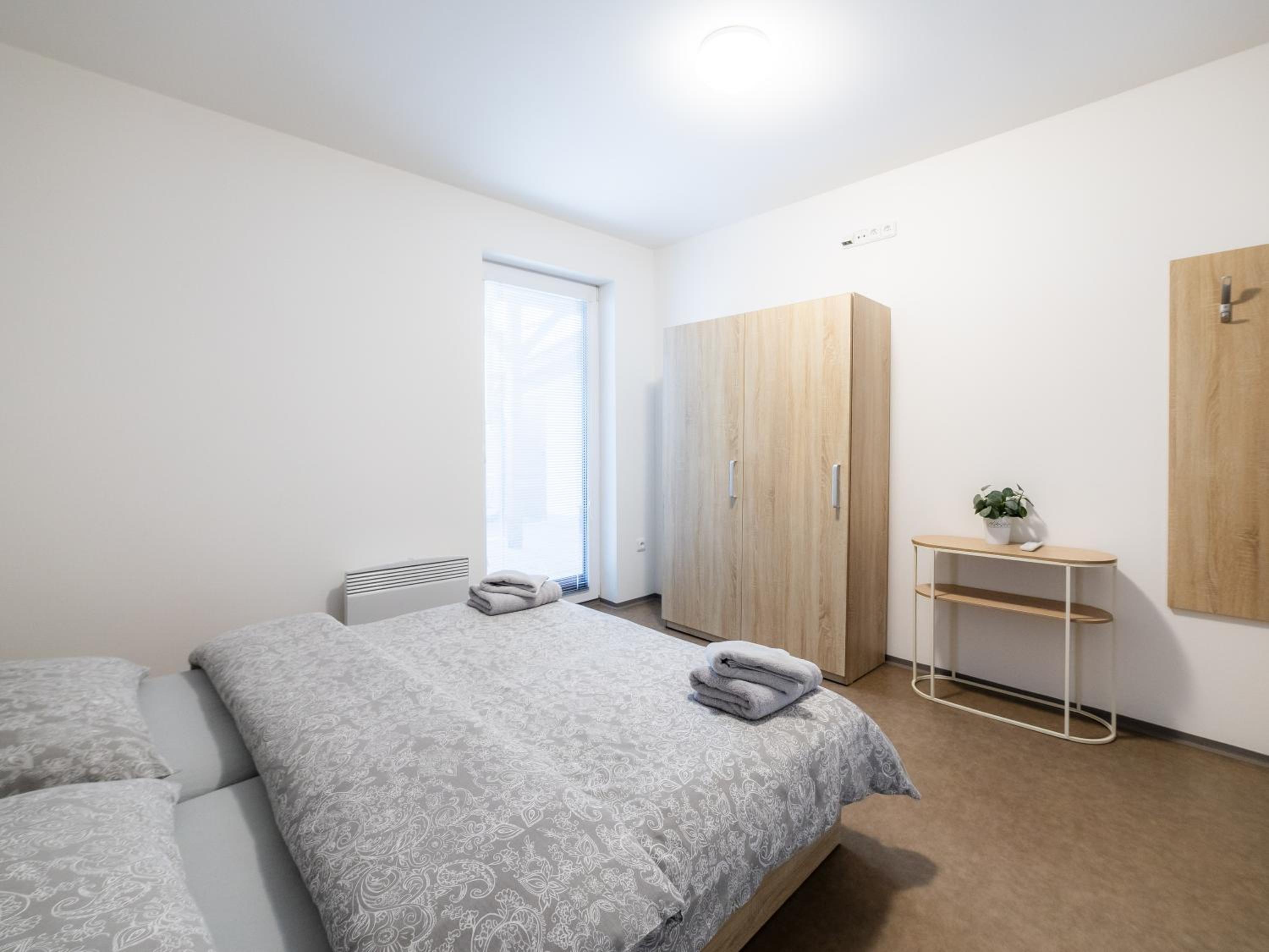 Five-Bedroom House photo 2