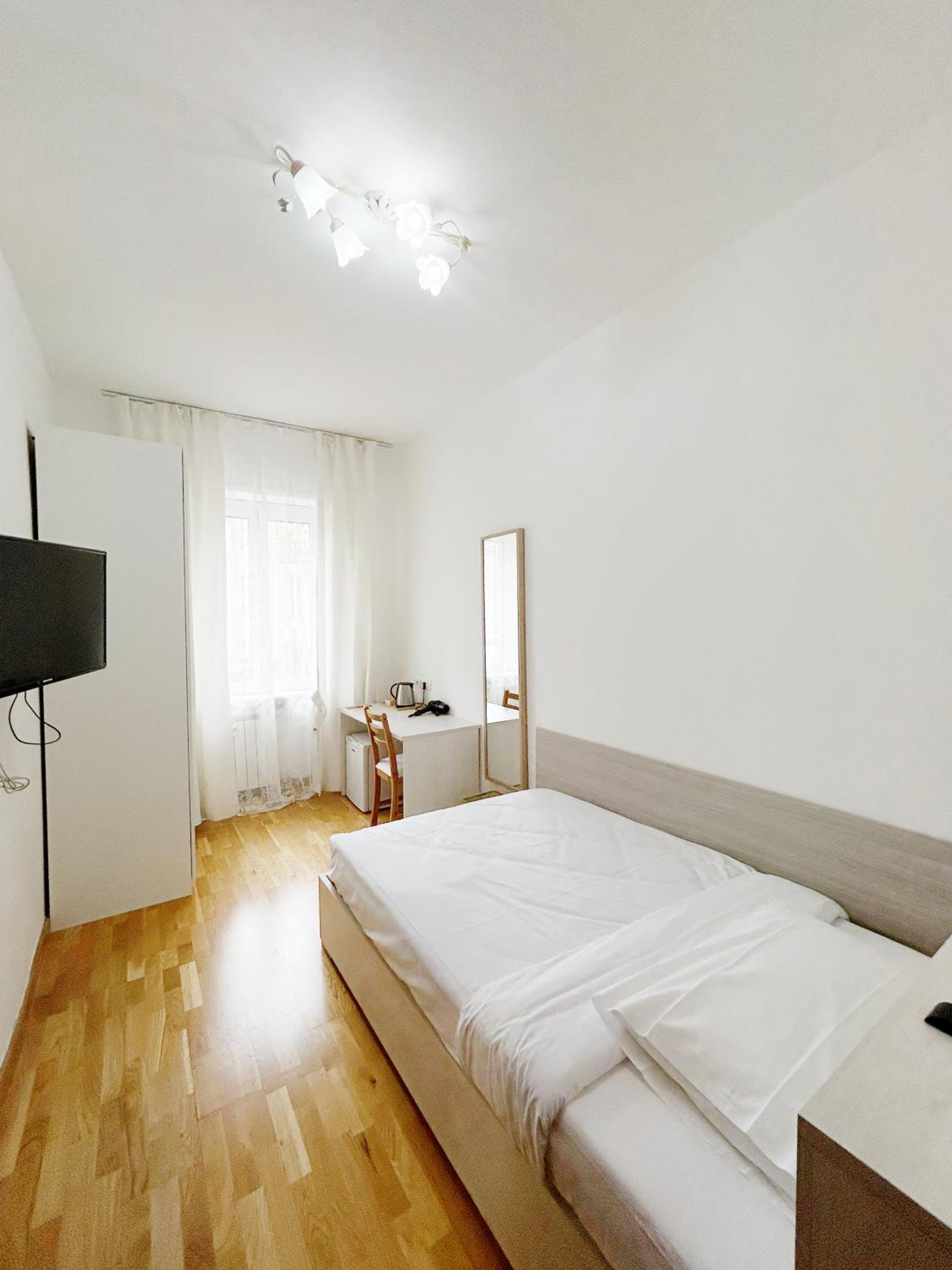 Single Room with Private Bathroom