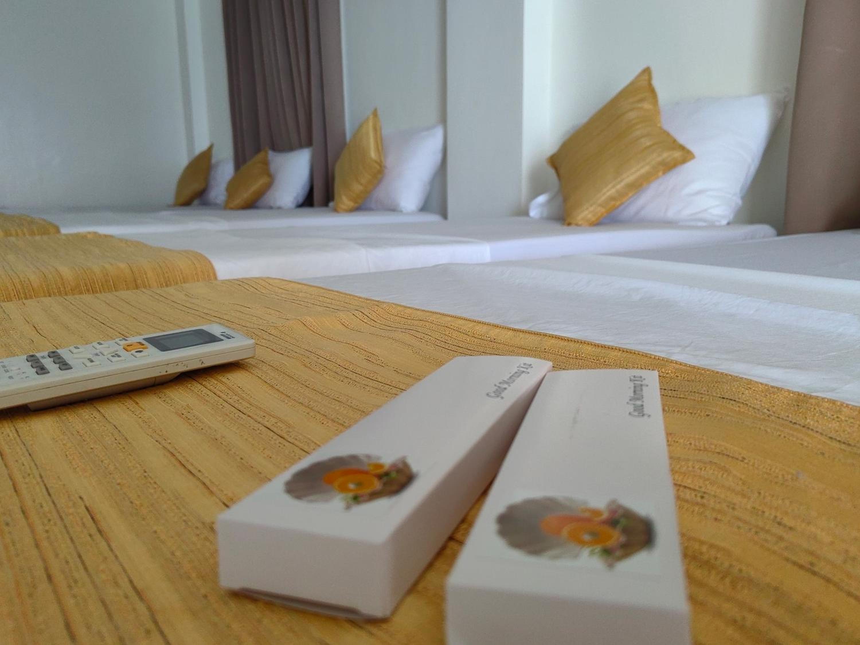 Bed in 8-Bed Mixed Dormitory Room photo 3