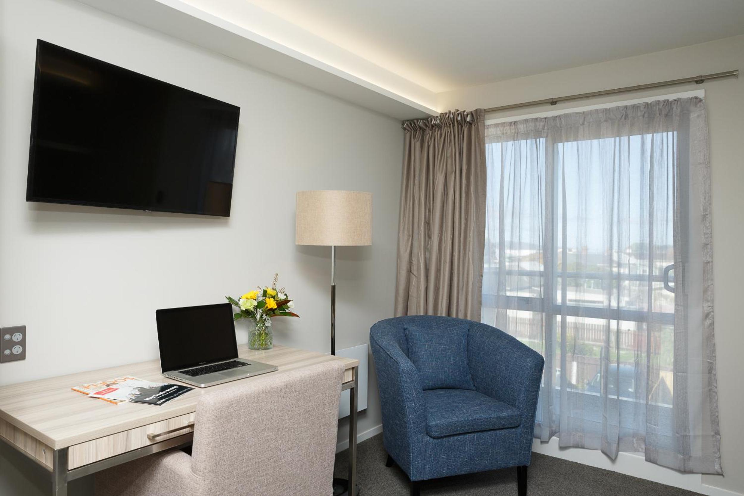 Studio Apartment photo 1