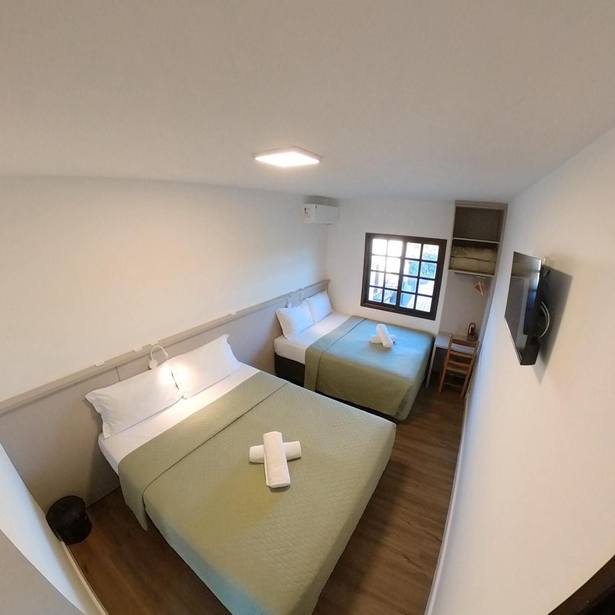 Quadruple Room - Photo 1