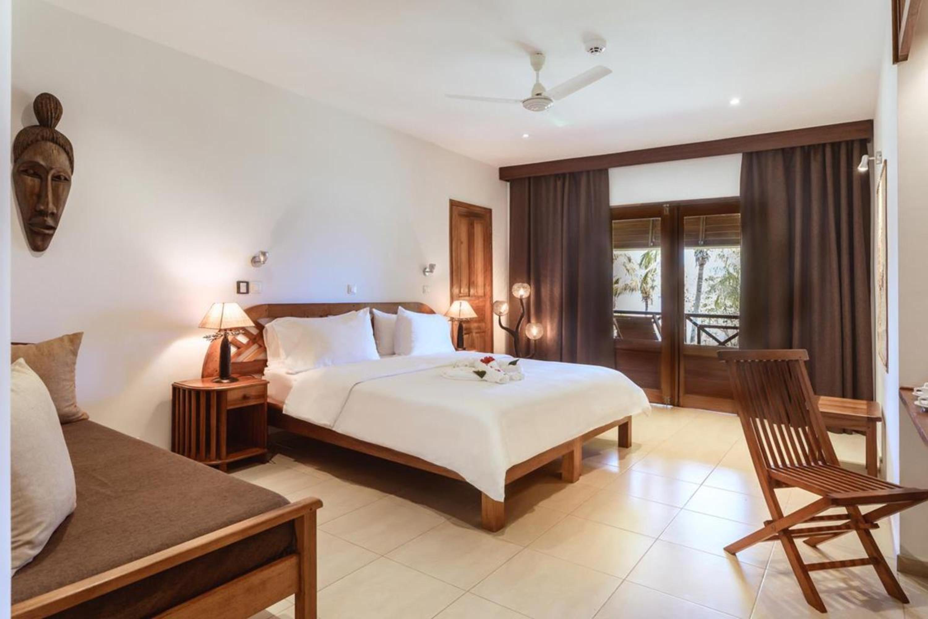 Double Room with Garden View - Photo 4