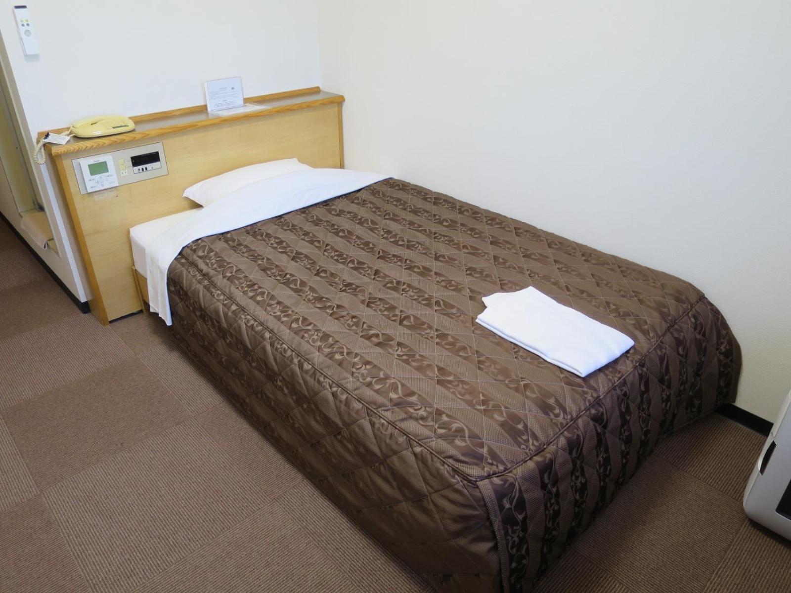 Single Room - Non-Smoking photo 1