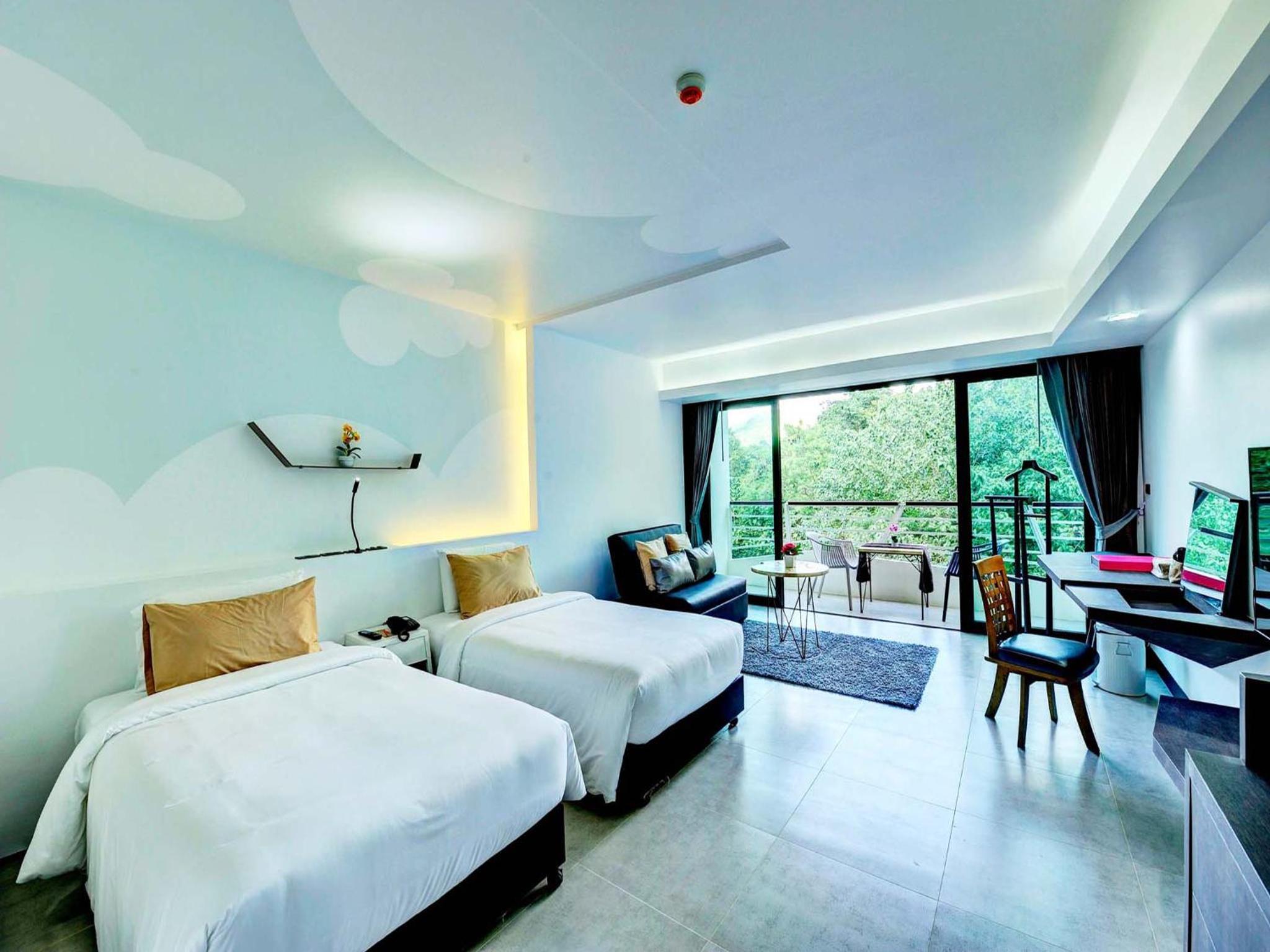 Deluxe Double or Twin Room photo 3