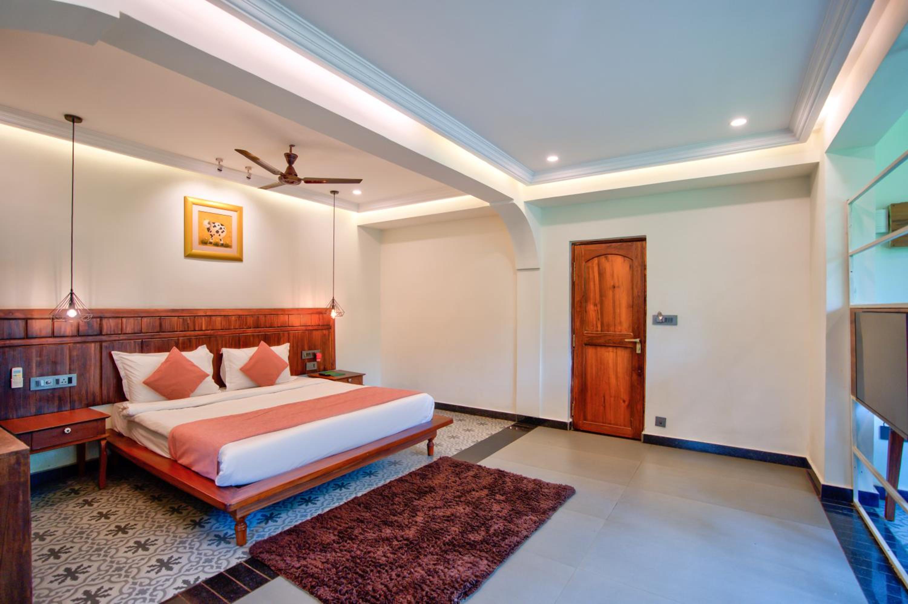 King suite -20% off on food + Bed Tea + Poolside Room photo 3