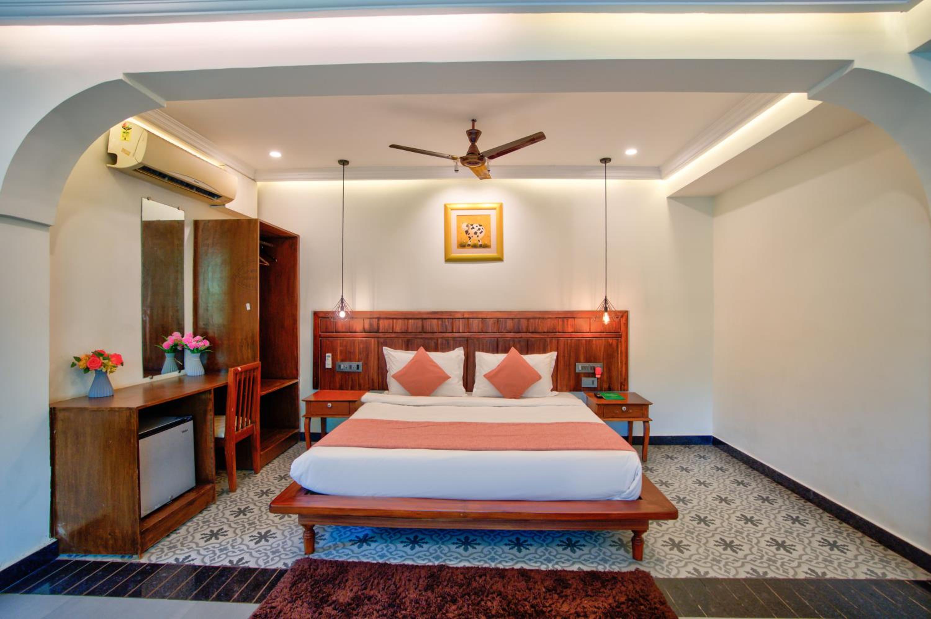 King suite -20% off on food + Bed Tea + Poolside Room
