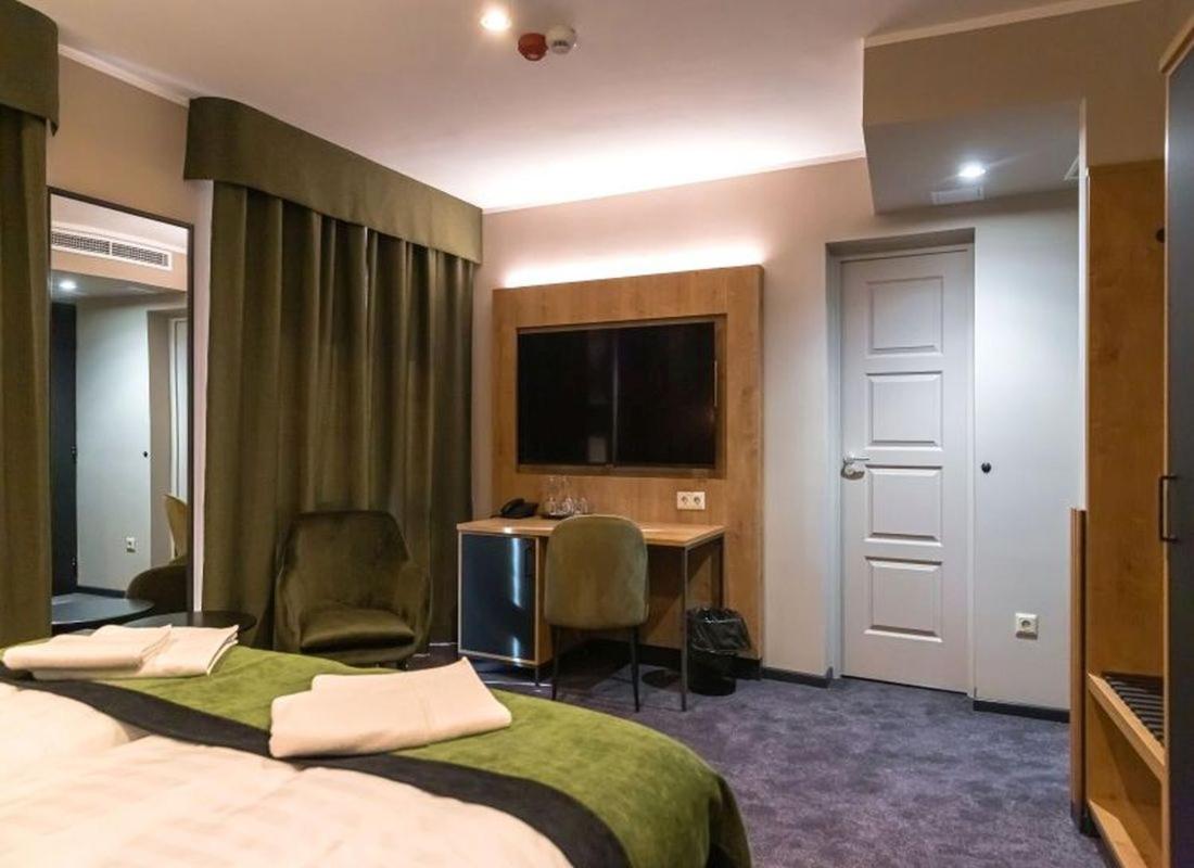 Superior Double or Twin Room photo 3