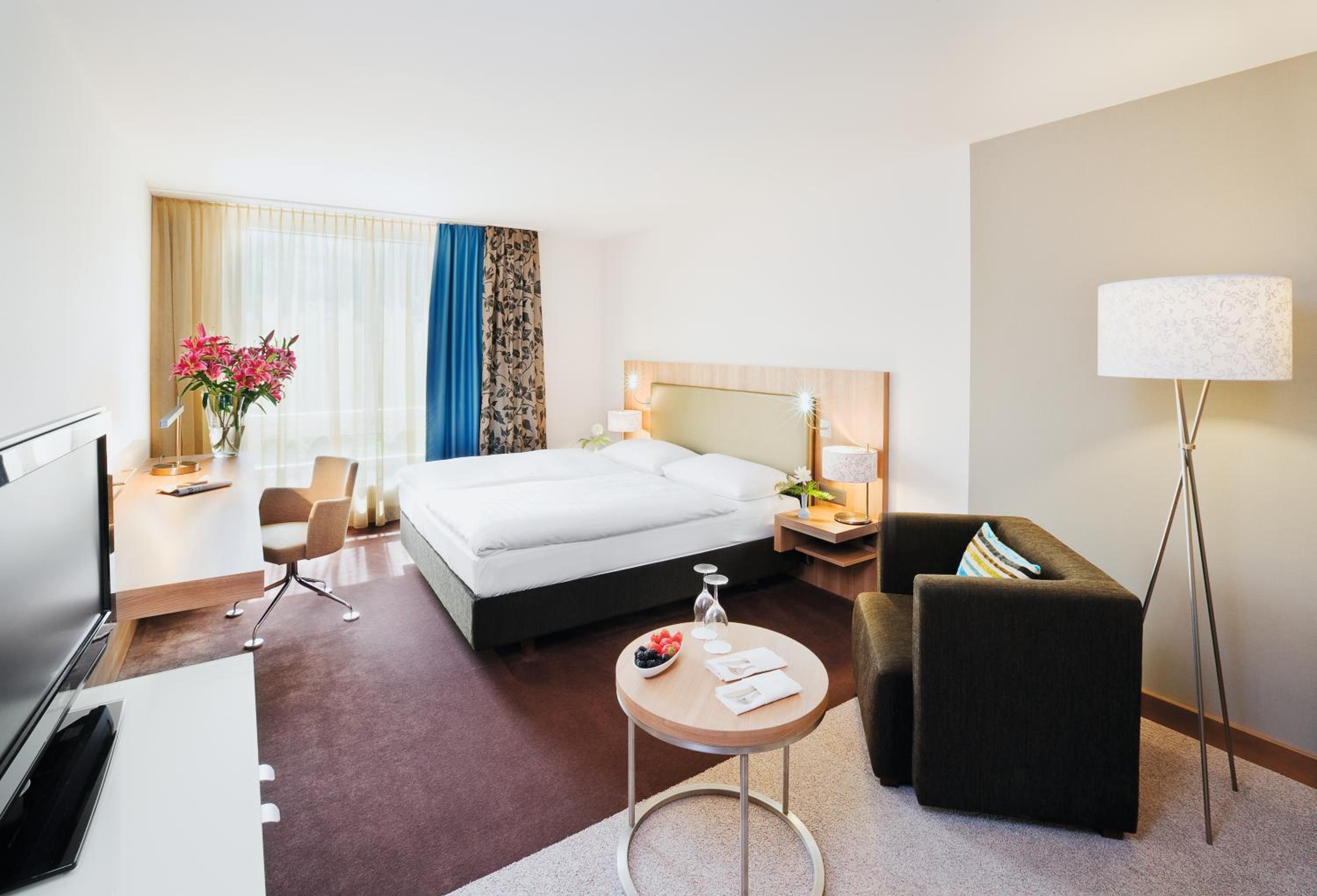 Premium King Room - Photo 1