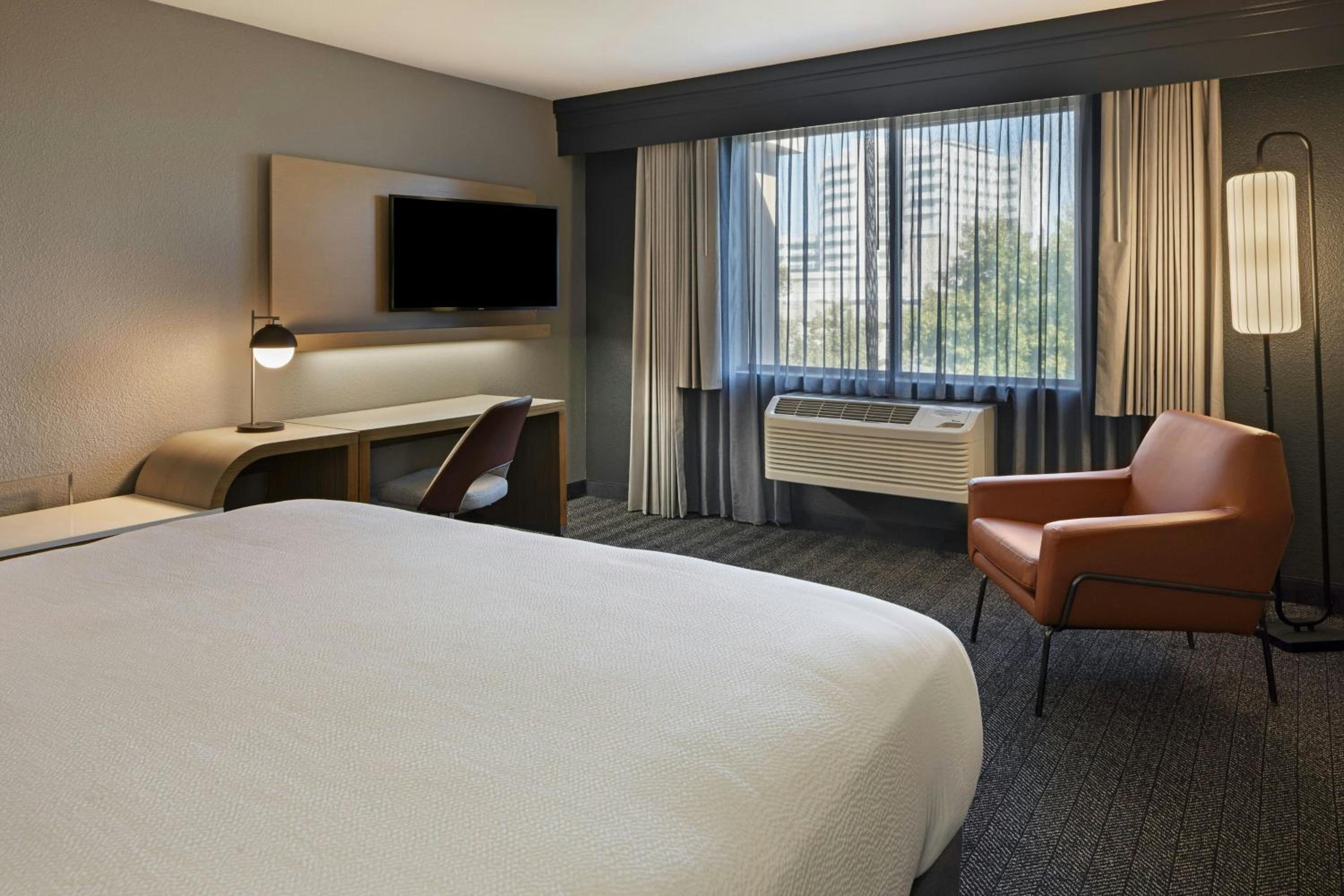 King Room - Hearing Accessible - Photo 2