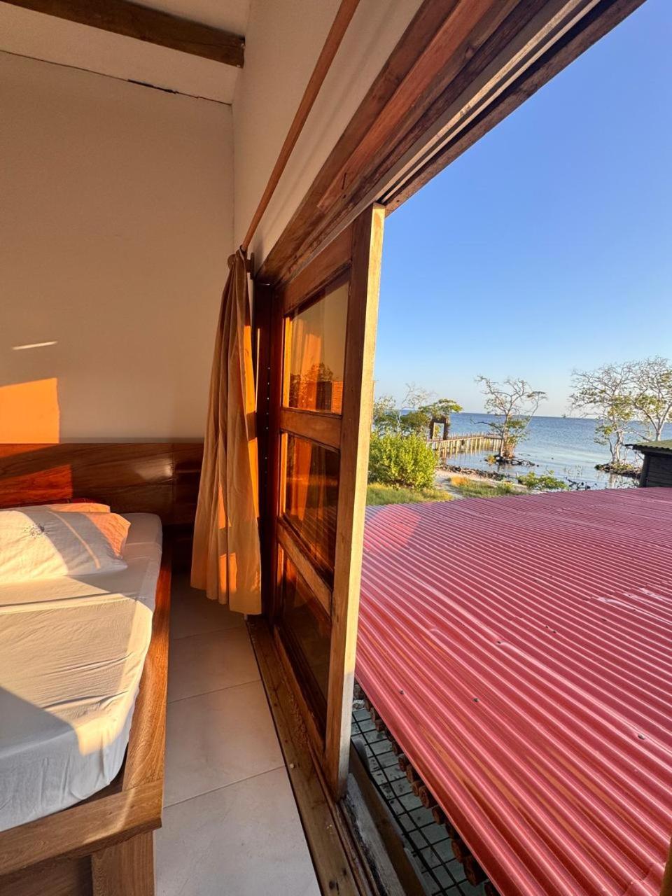 Queen Suite with Sea View photo 3