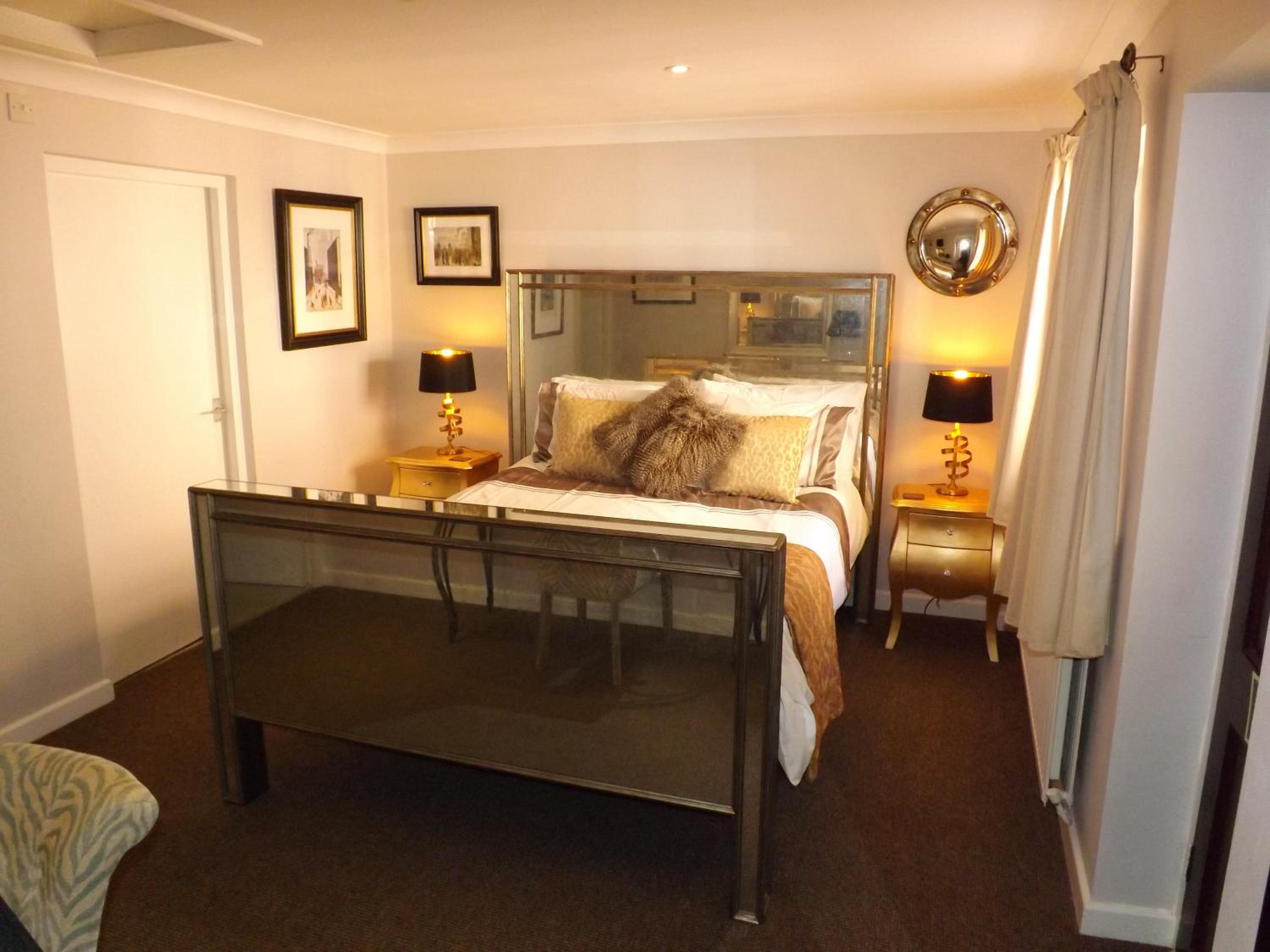 Two-Bedroom Cottage photo 3