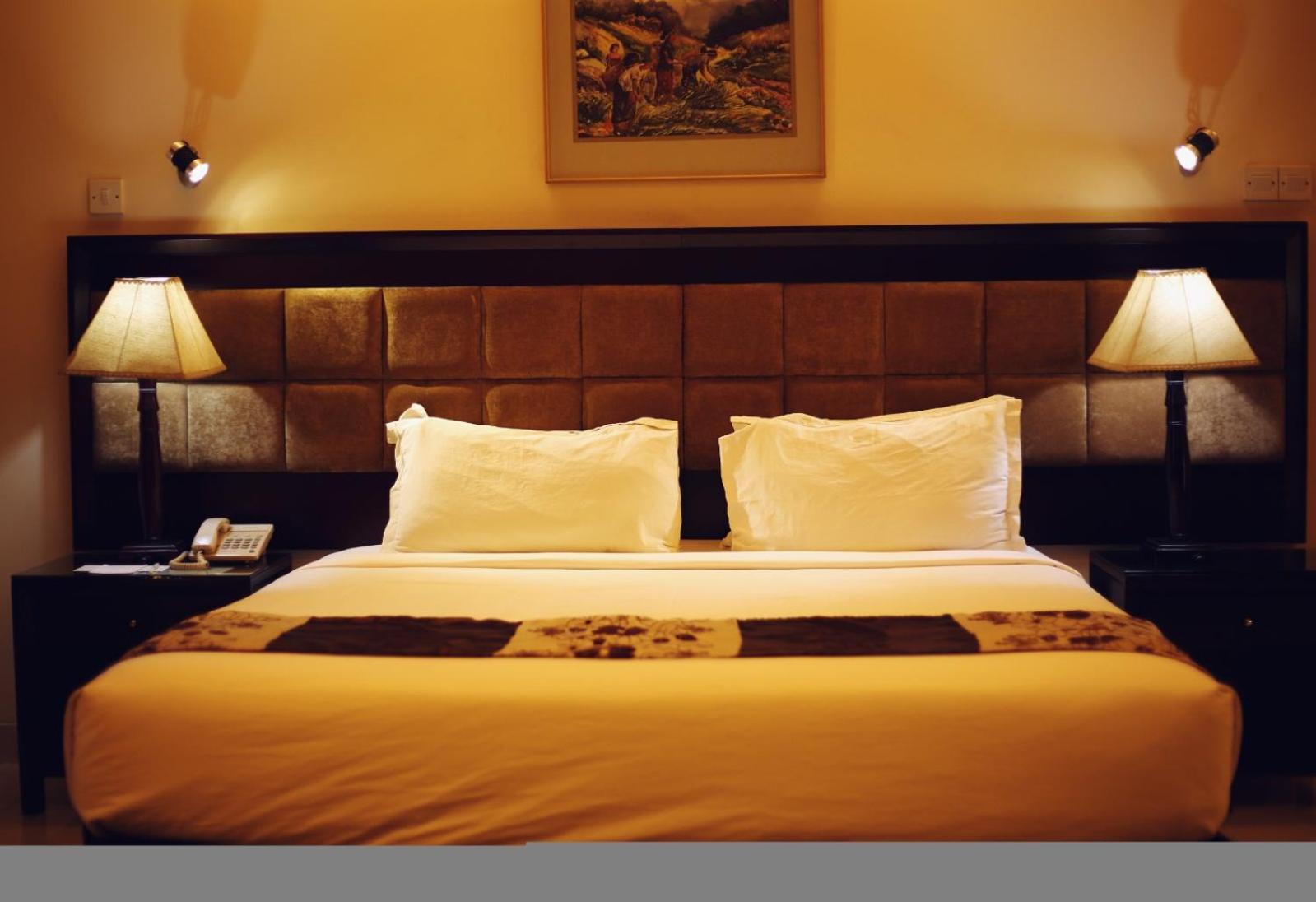 Deluxe Room - Photo 2