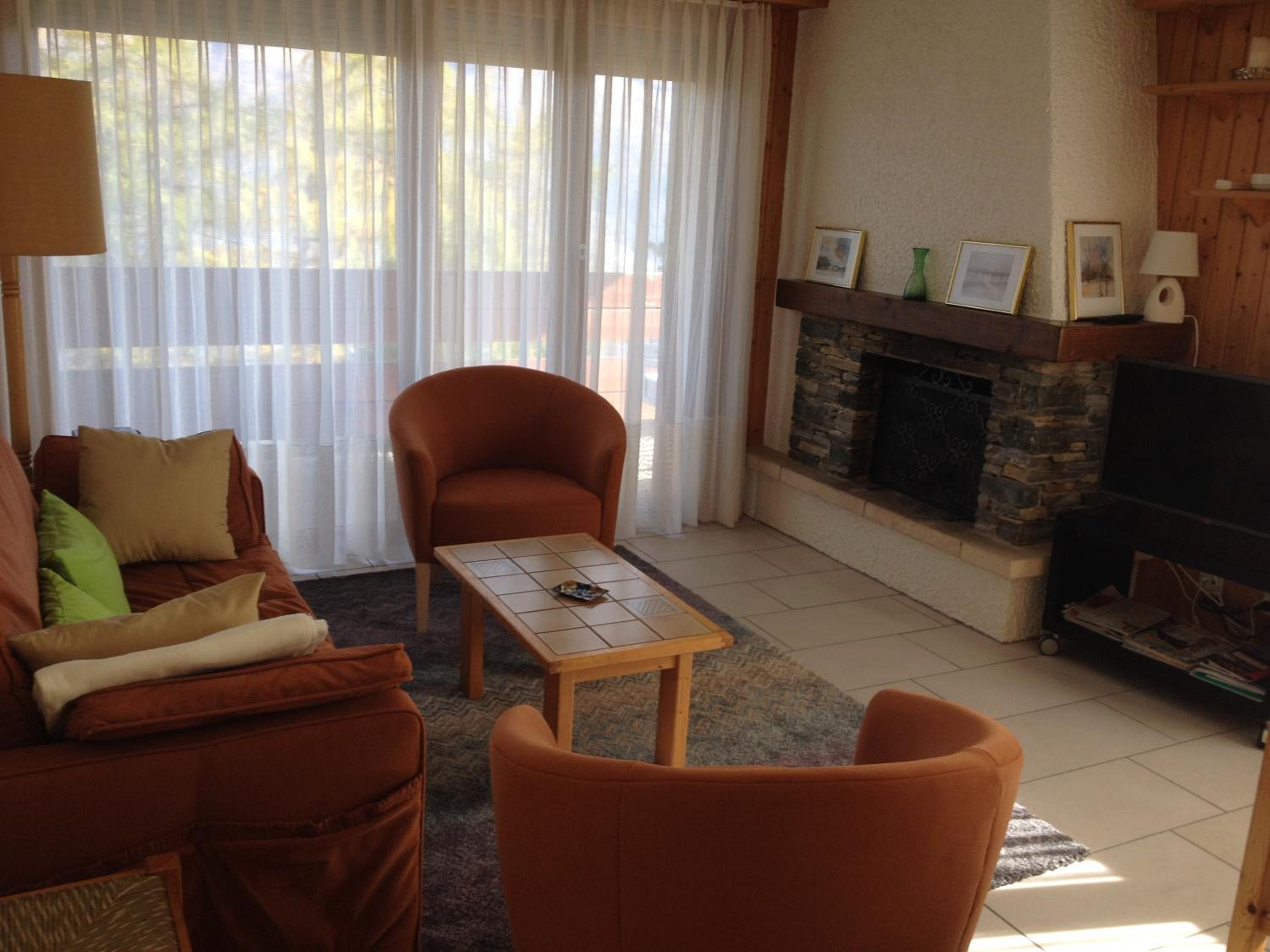 One-Bedroom Apartment with Balcony (198) photo 1