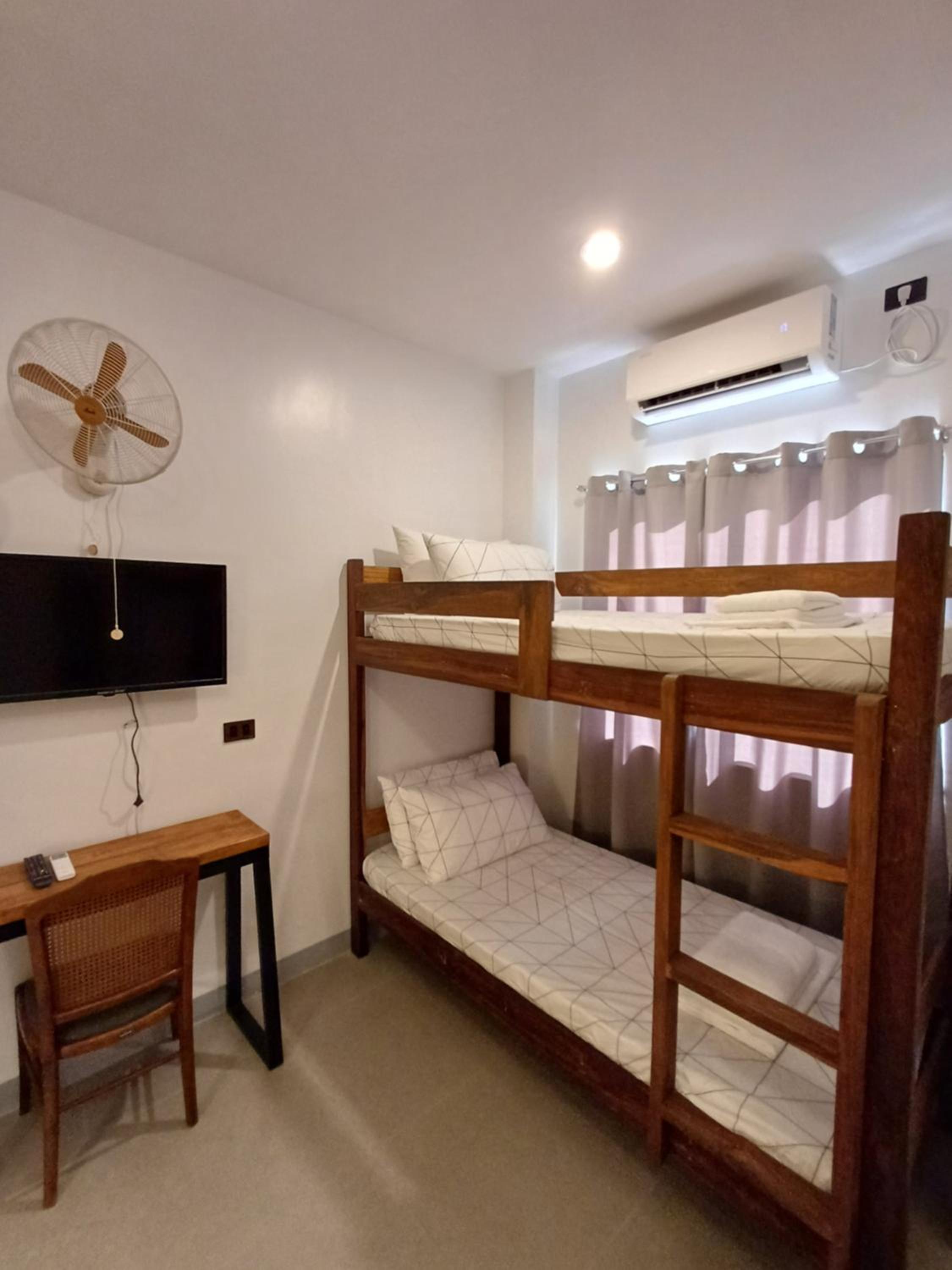 Quadruple Room with Bathroom