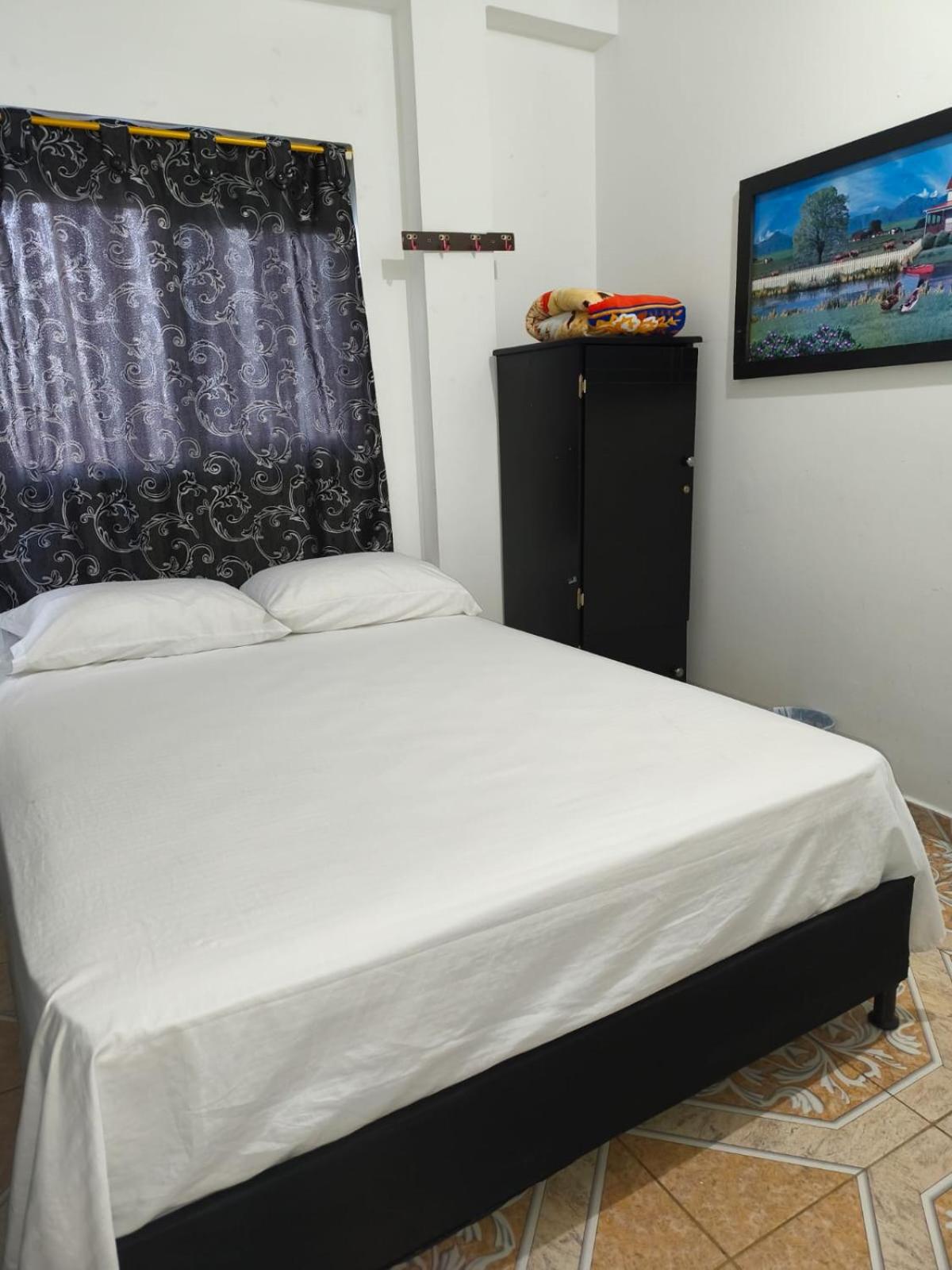Double Room with Private Bathroom photo 1