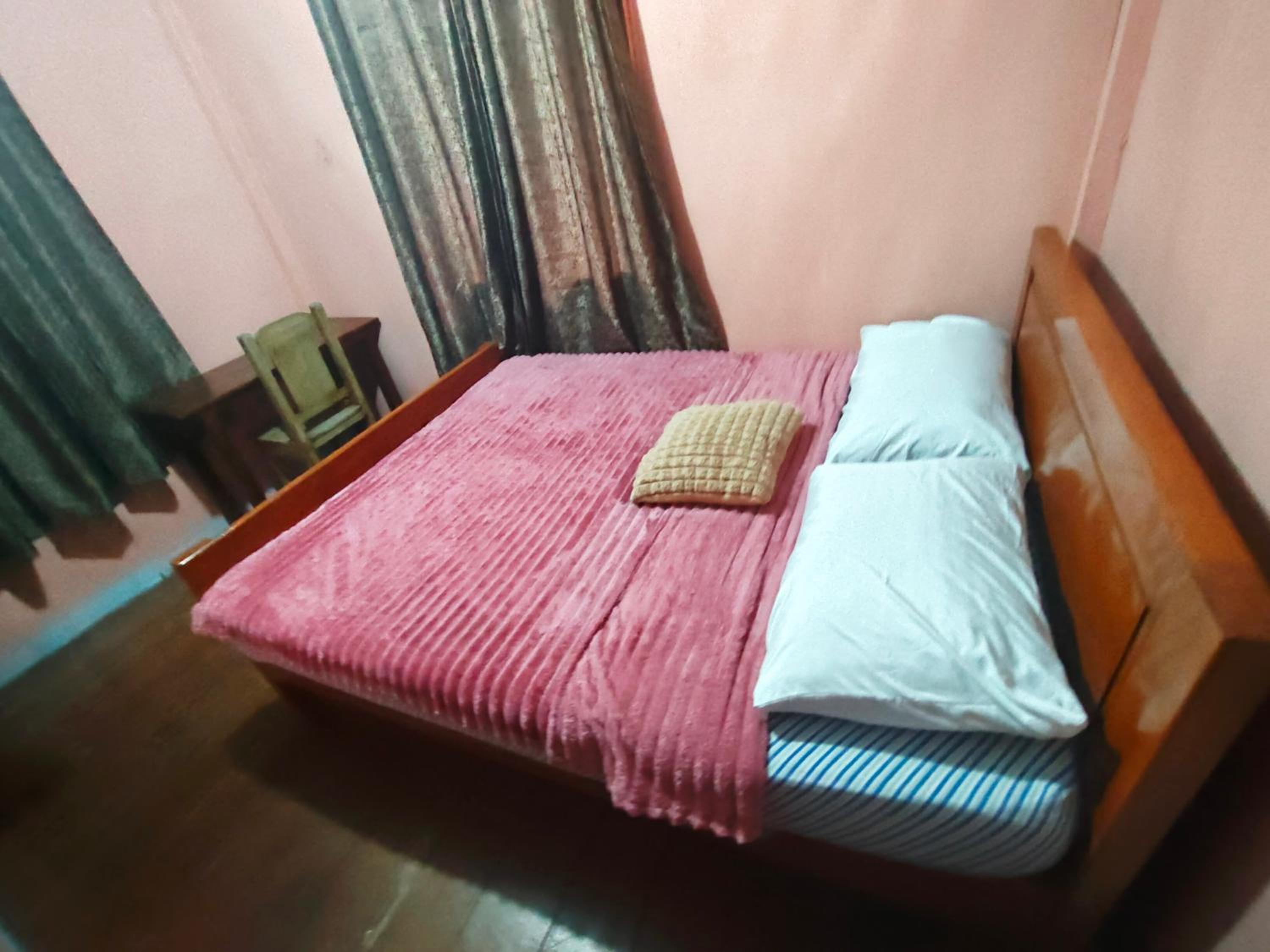 Economy Quadruple Room with Shared Bathroom photo 2