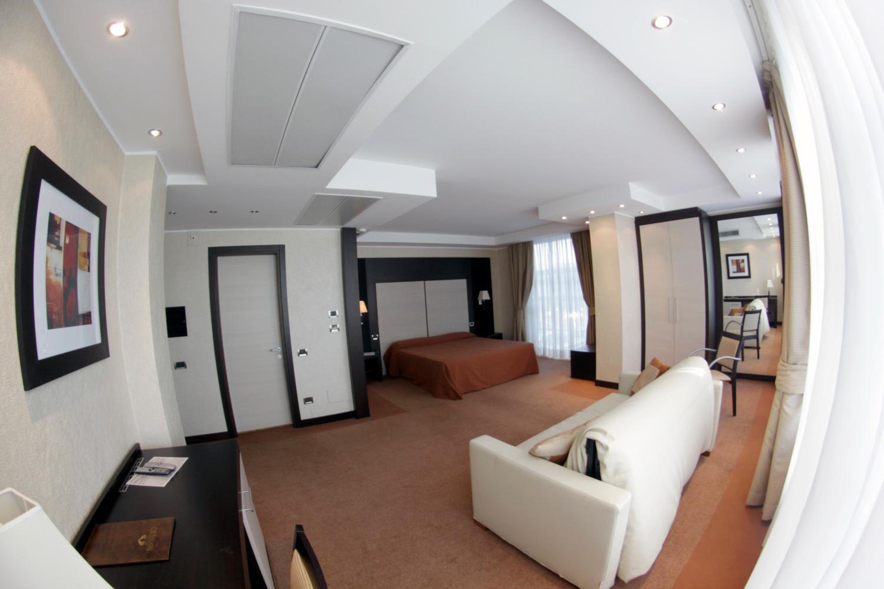 Quadruple Room - Photo 2