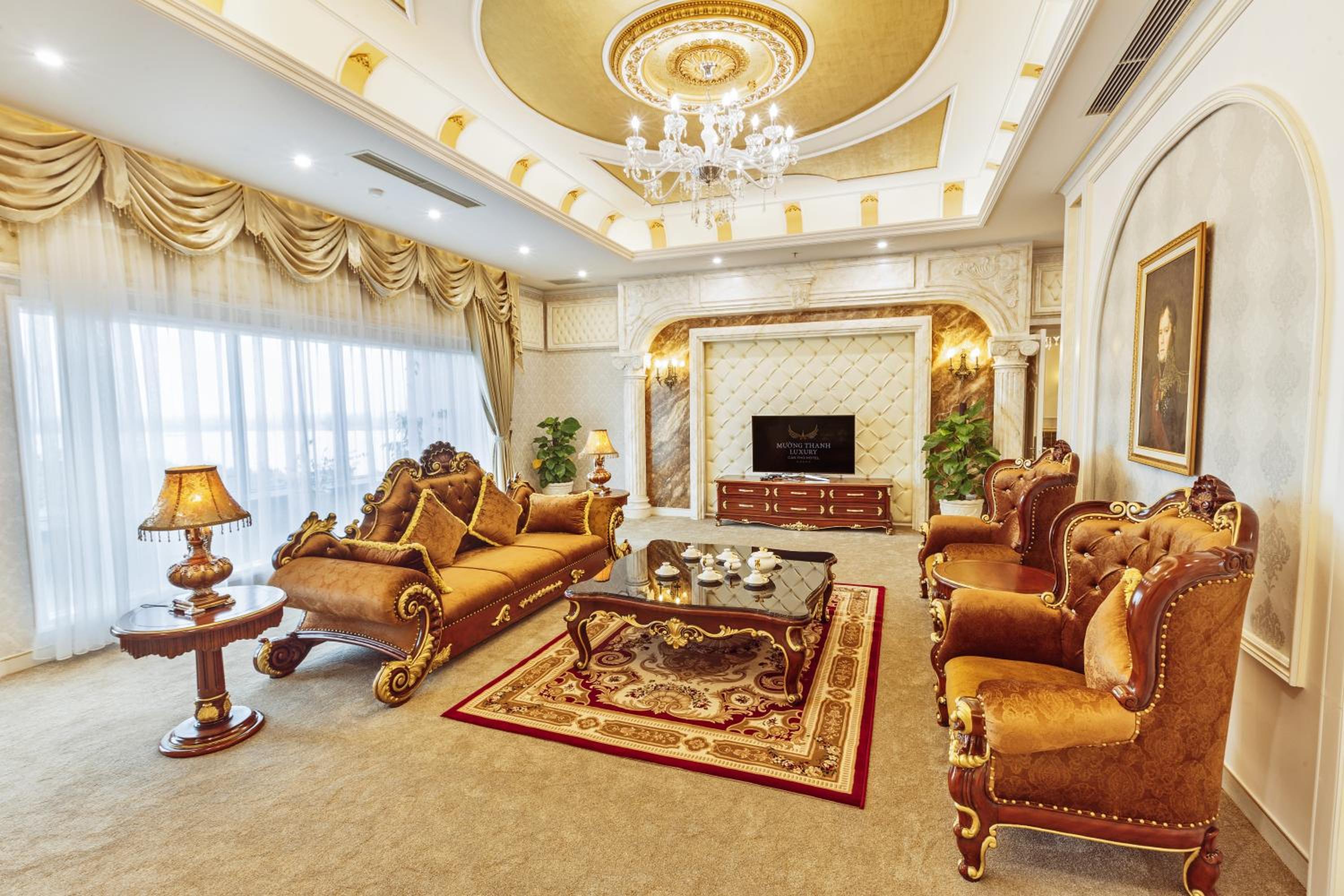Queen Room with Spa Bath