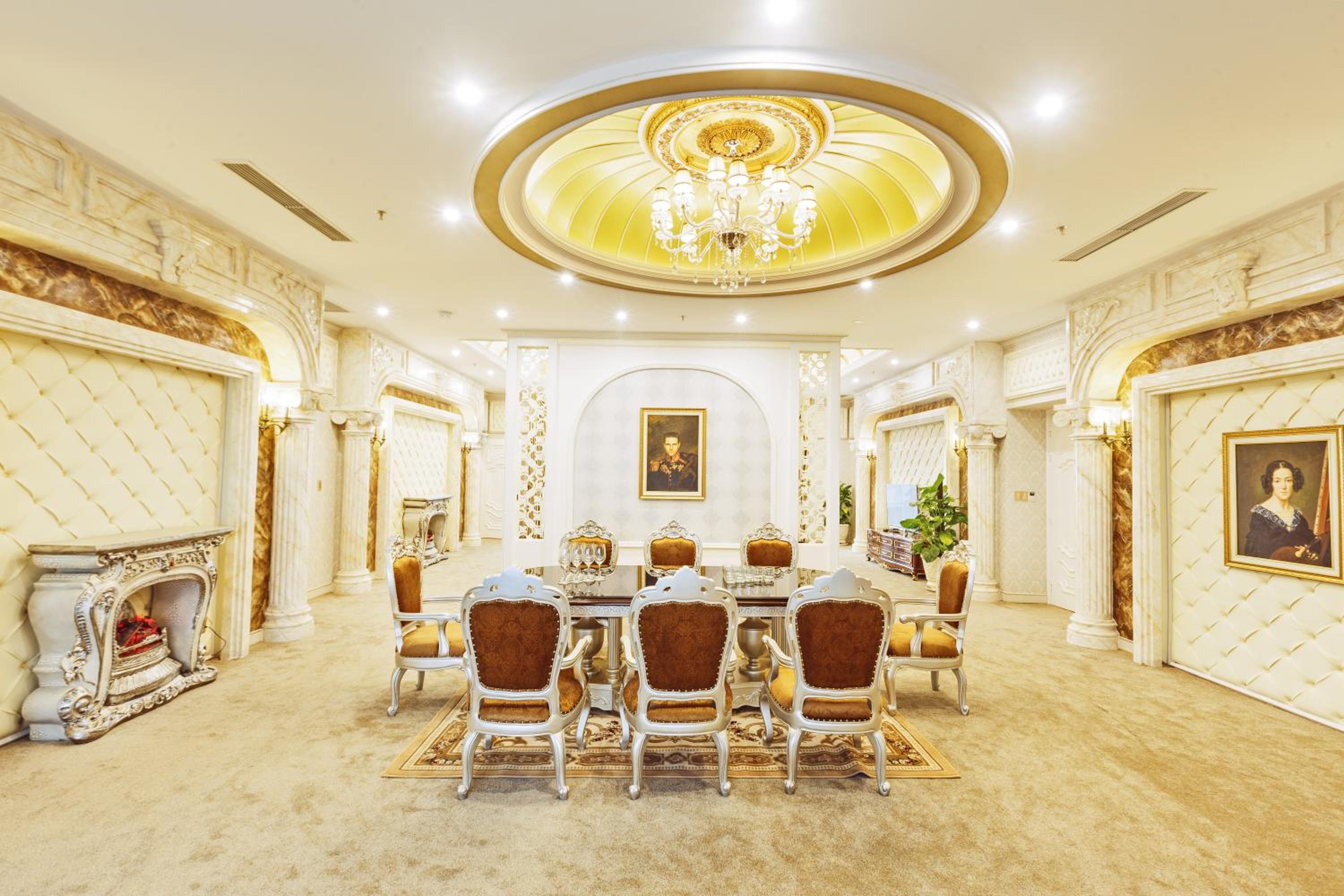 Queen Room with Spa Bath thumbnail 6