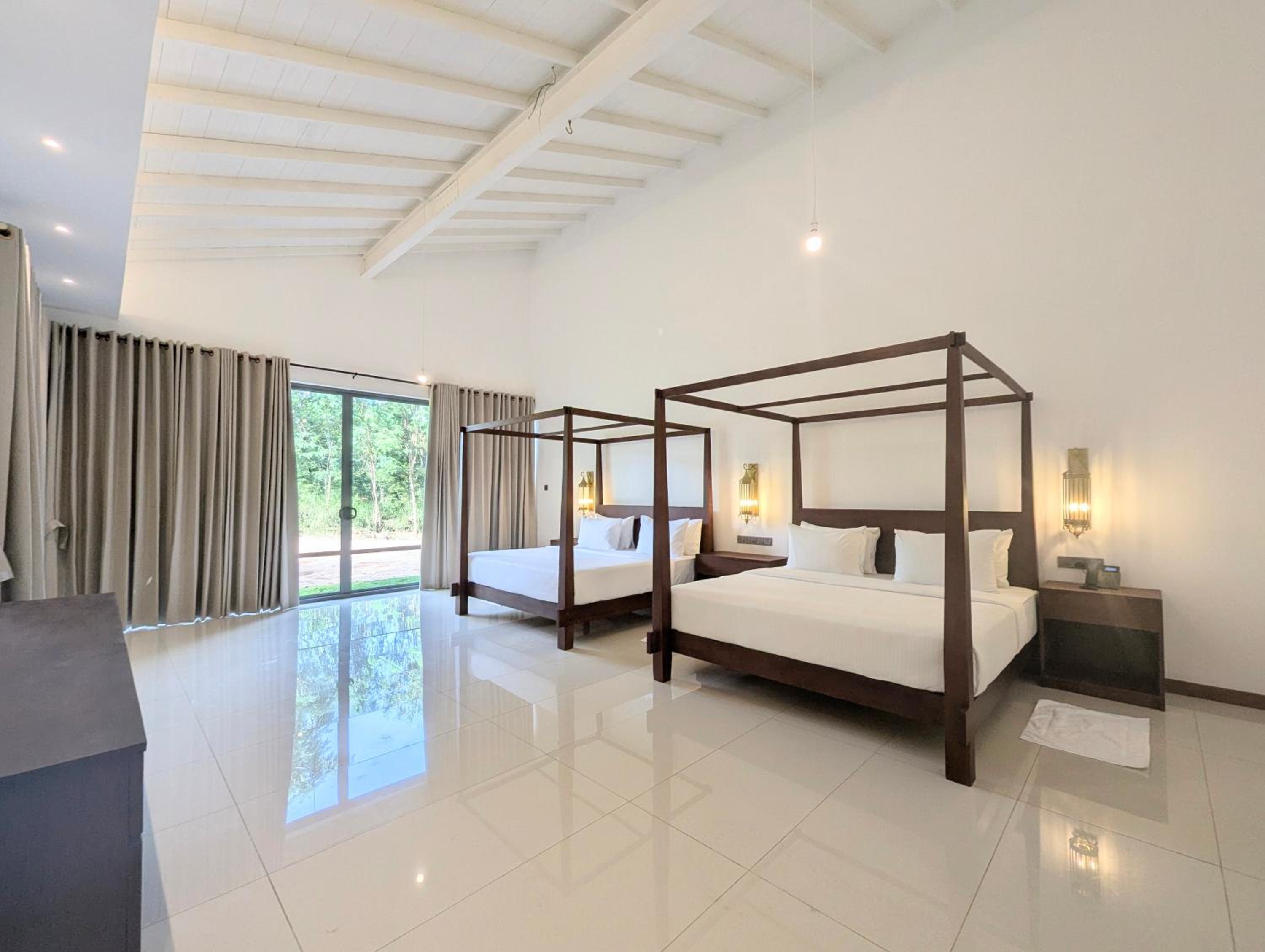 Presidential Suite (04 Pax) photo 2