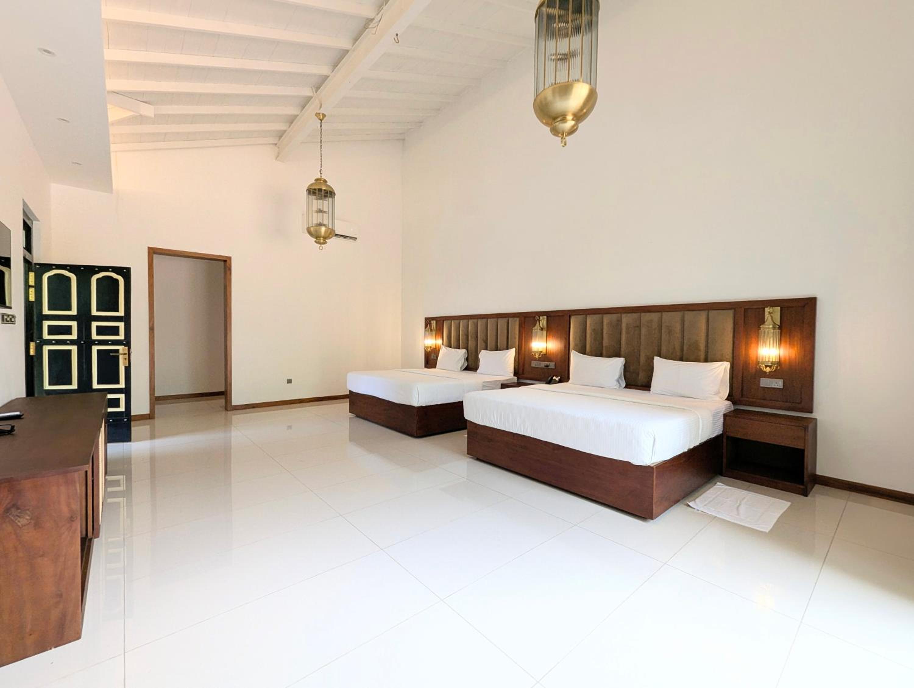 Presidential Suite (04 Pax) photo 3