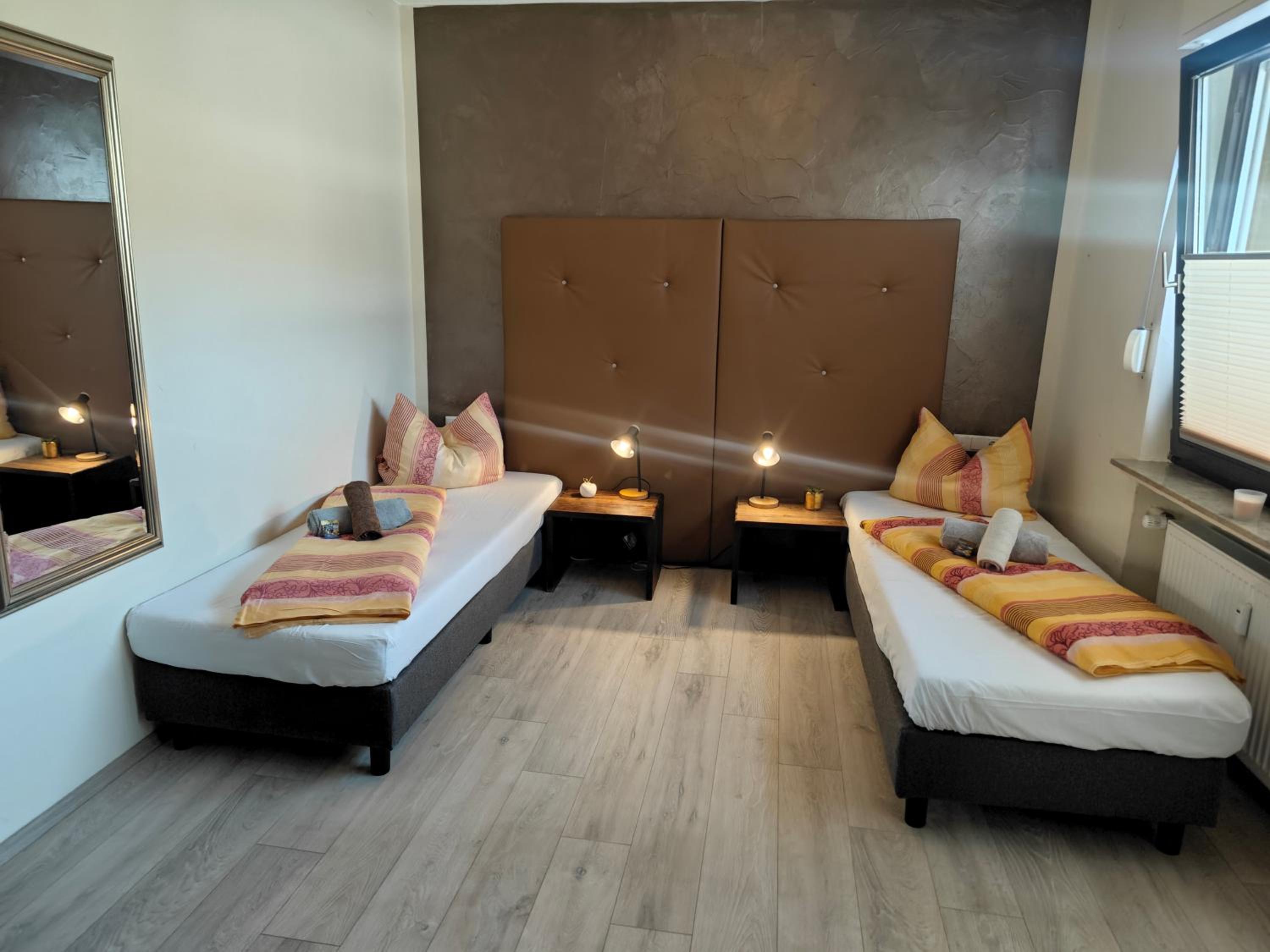 Standard Twin Room
