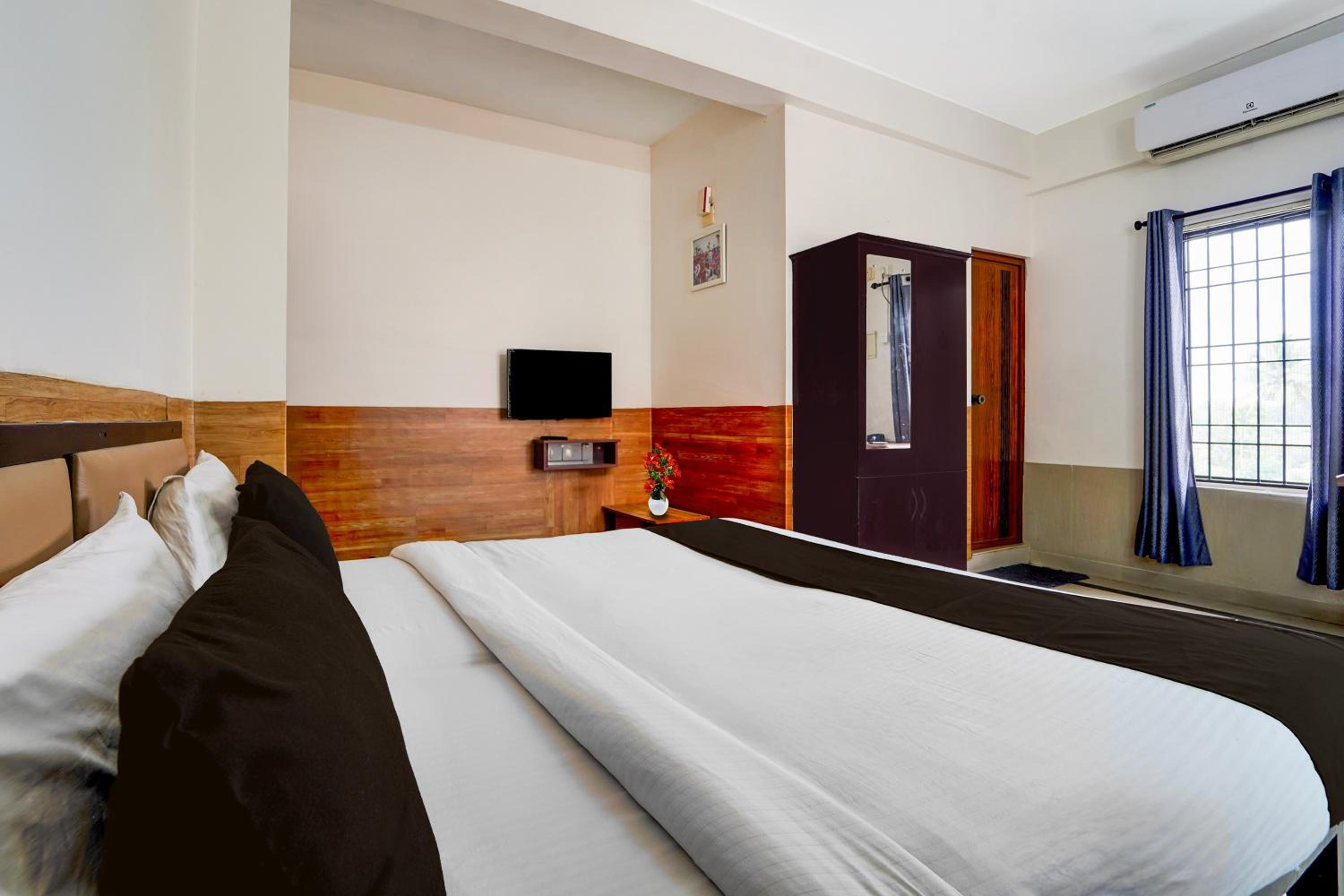 Deluxe Double or Twin Room photo 2