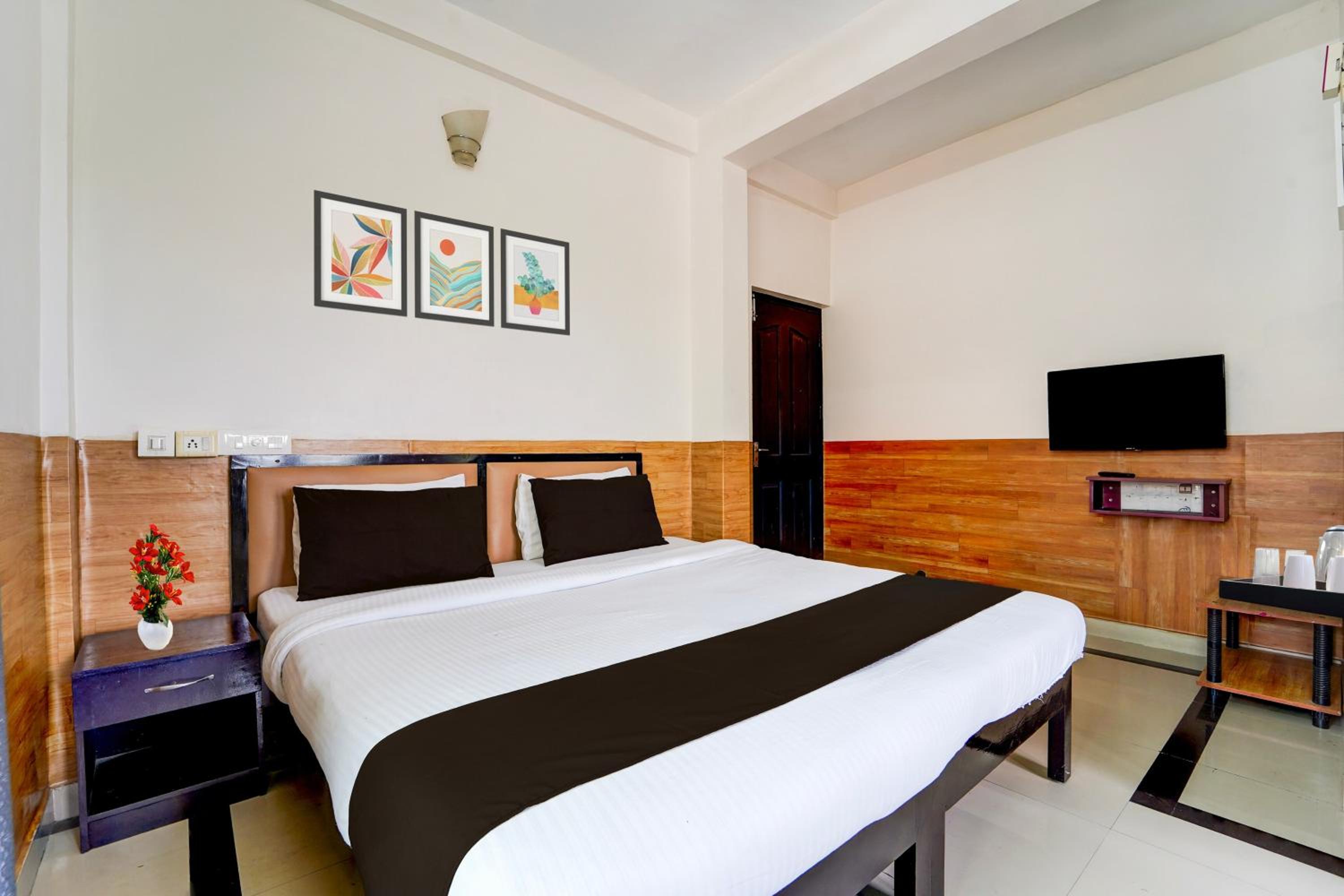 Deluxe Double or Twin Room photo 3