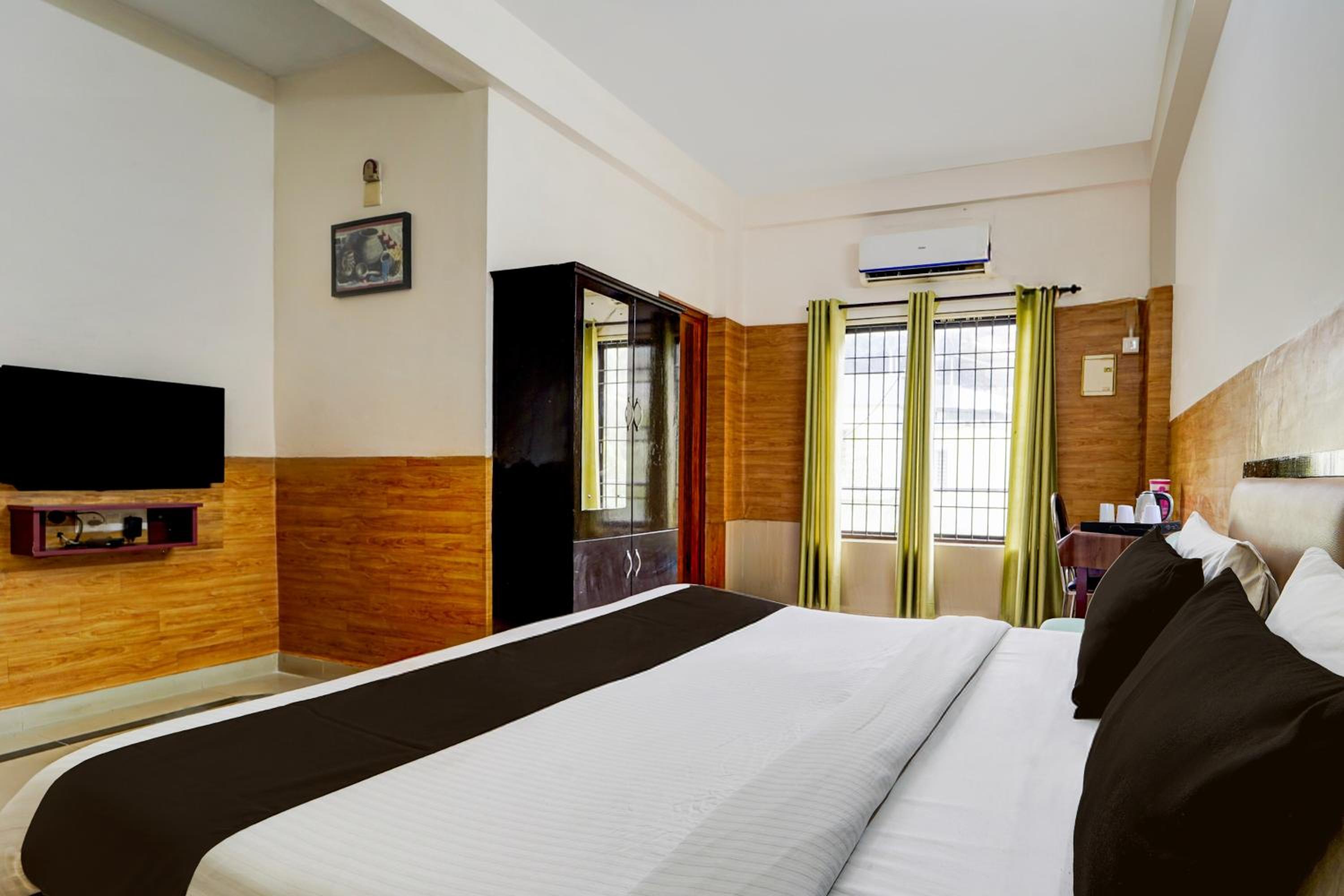 Small Double Room photo 1