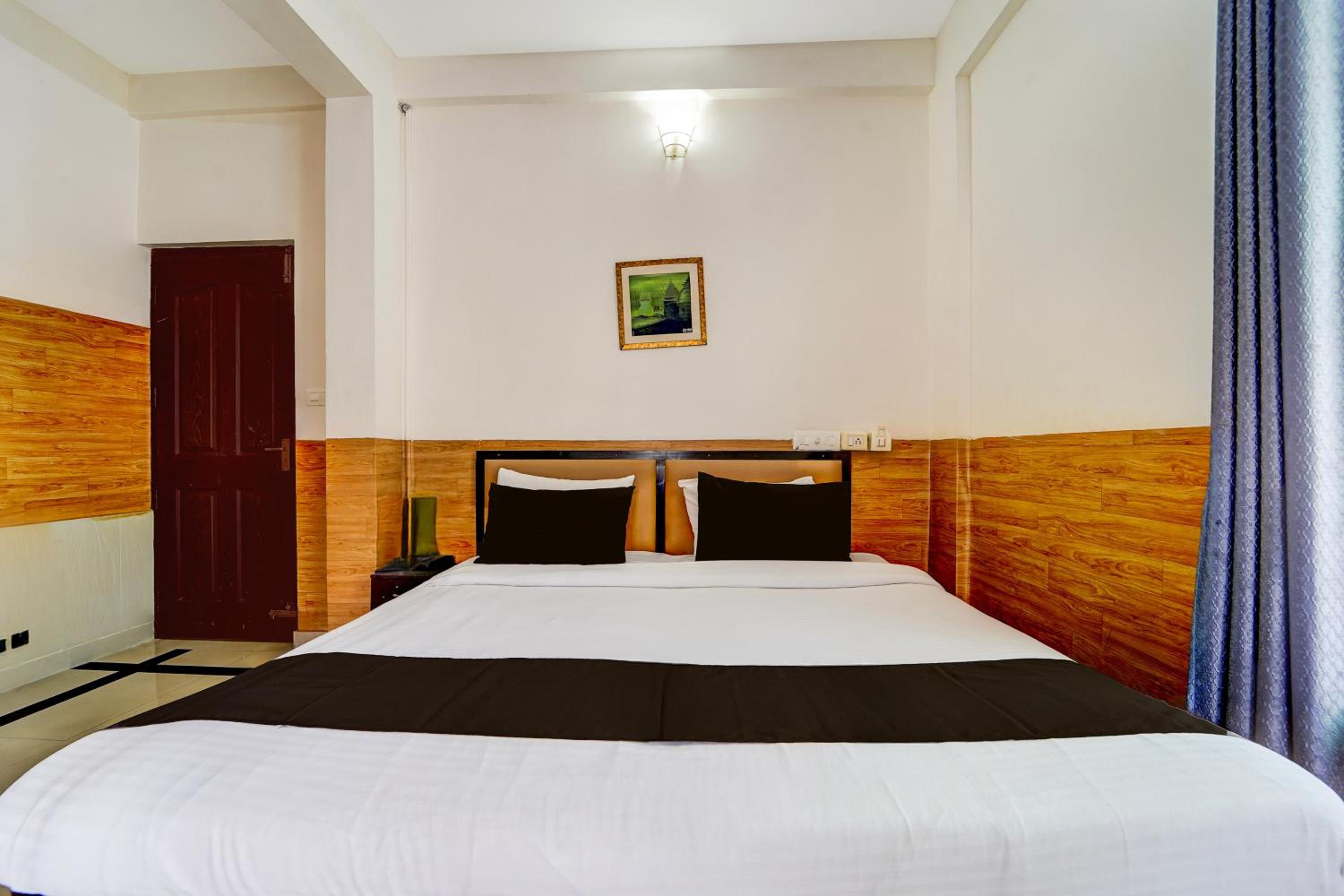 Deluxe Double Room photo 3