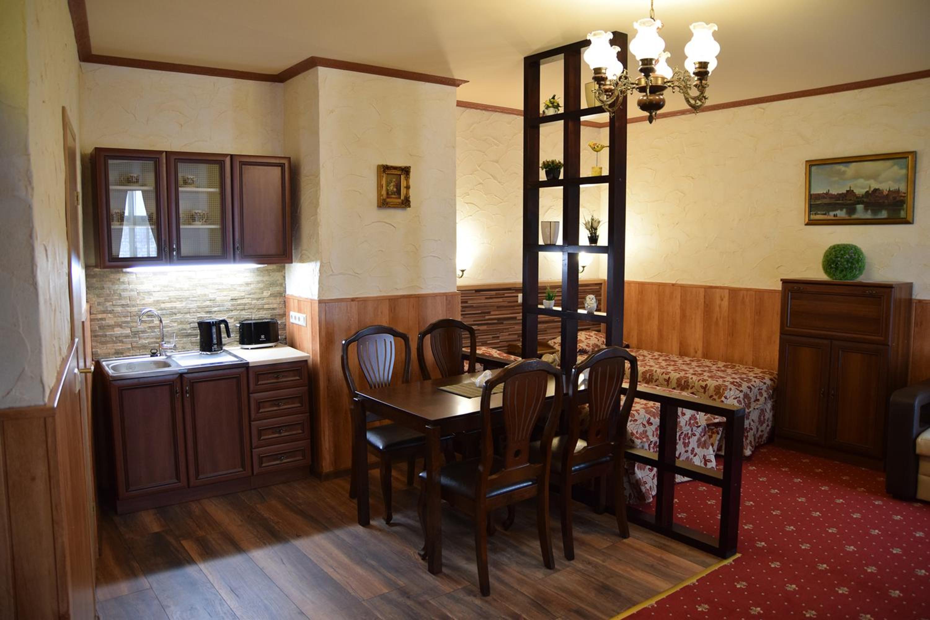 Studio Apartment