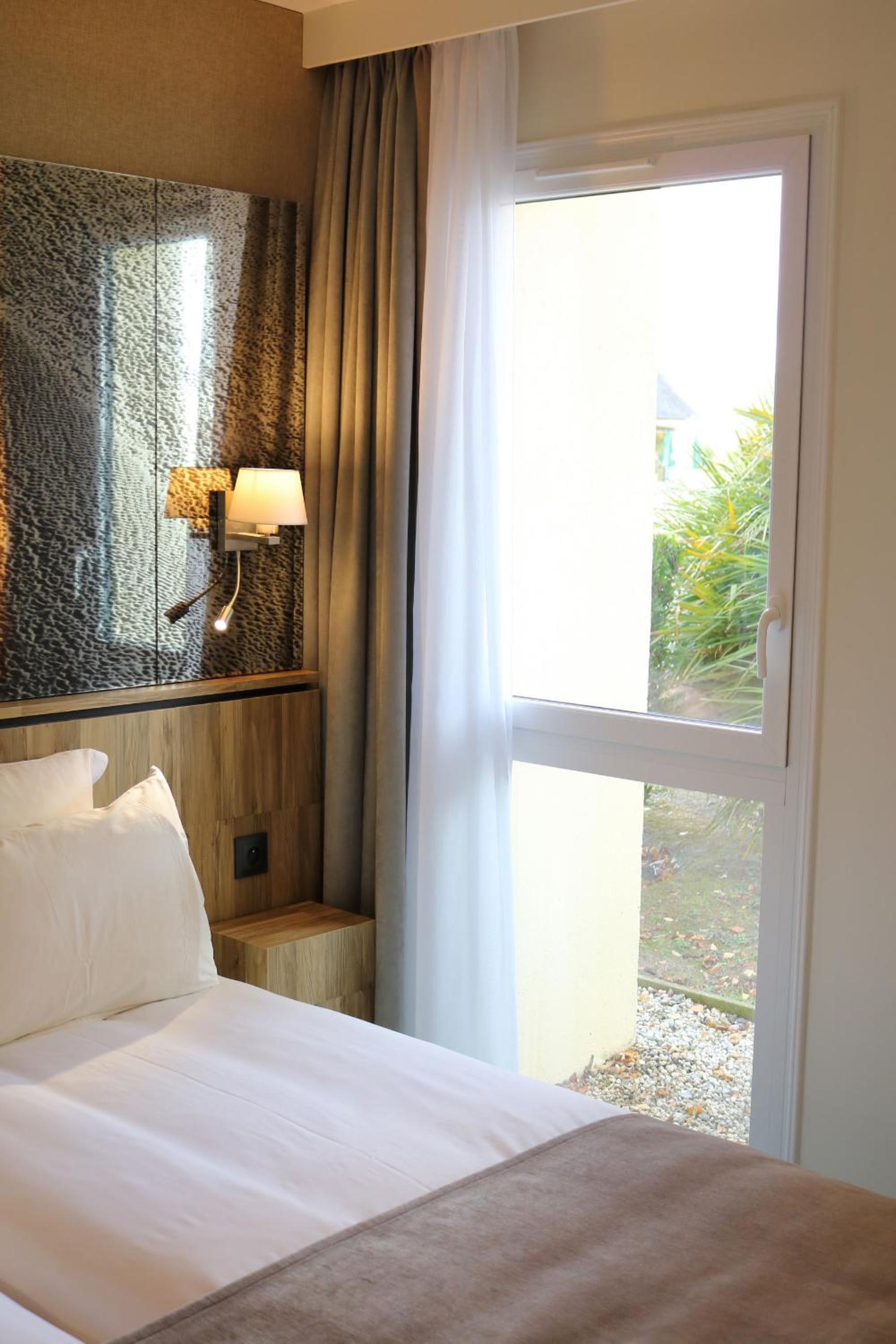 Double Room or Twin Room with Garden View