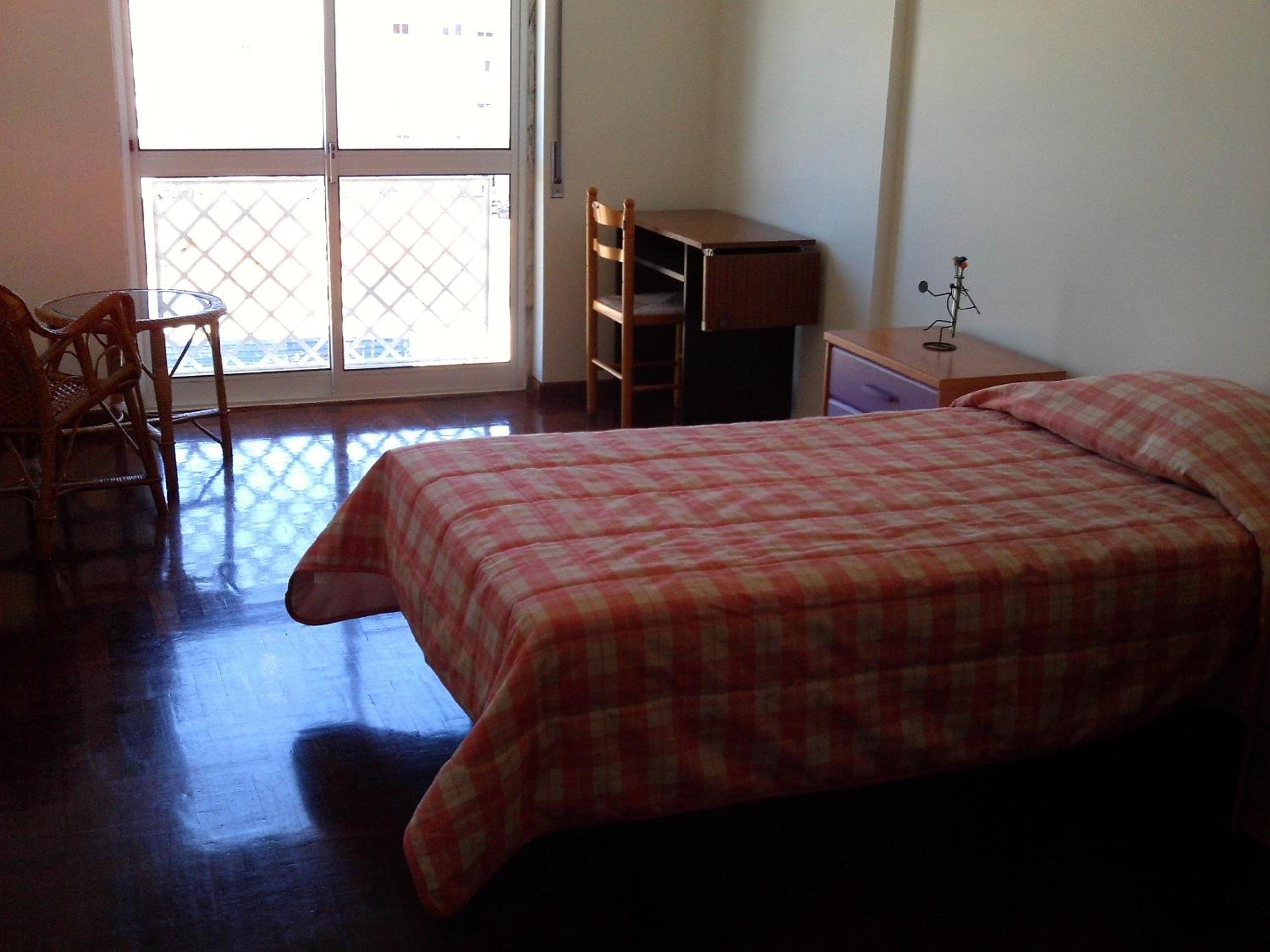 Twin Room With Shared Bathroom photo 2