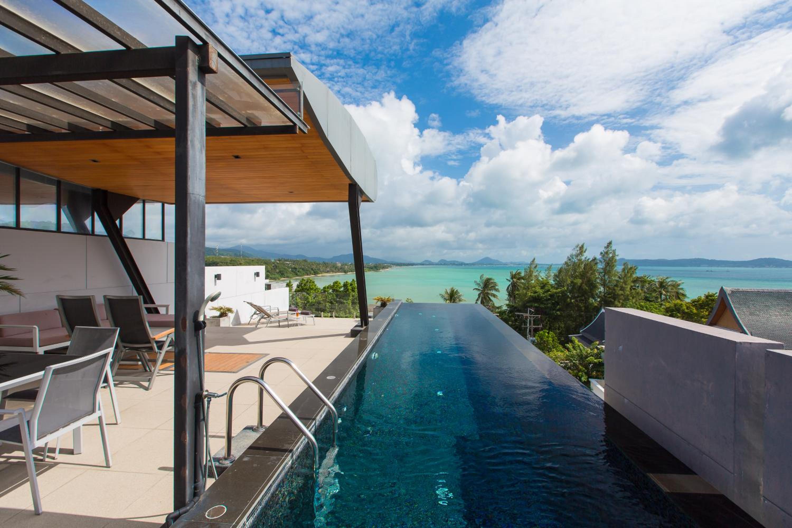 Villa photo 3