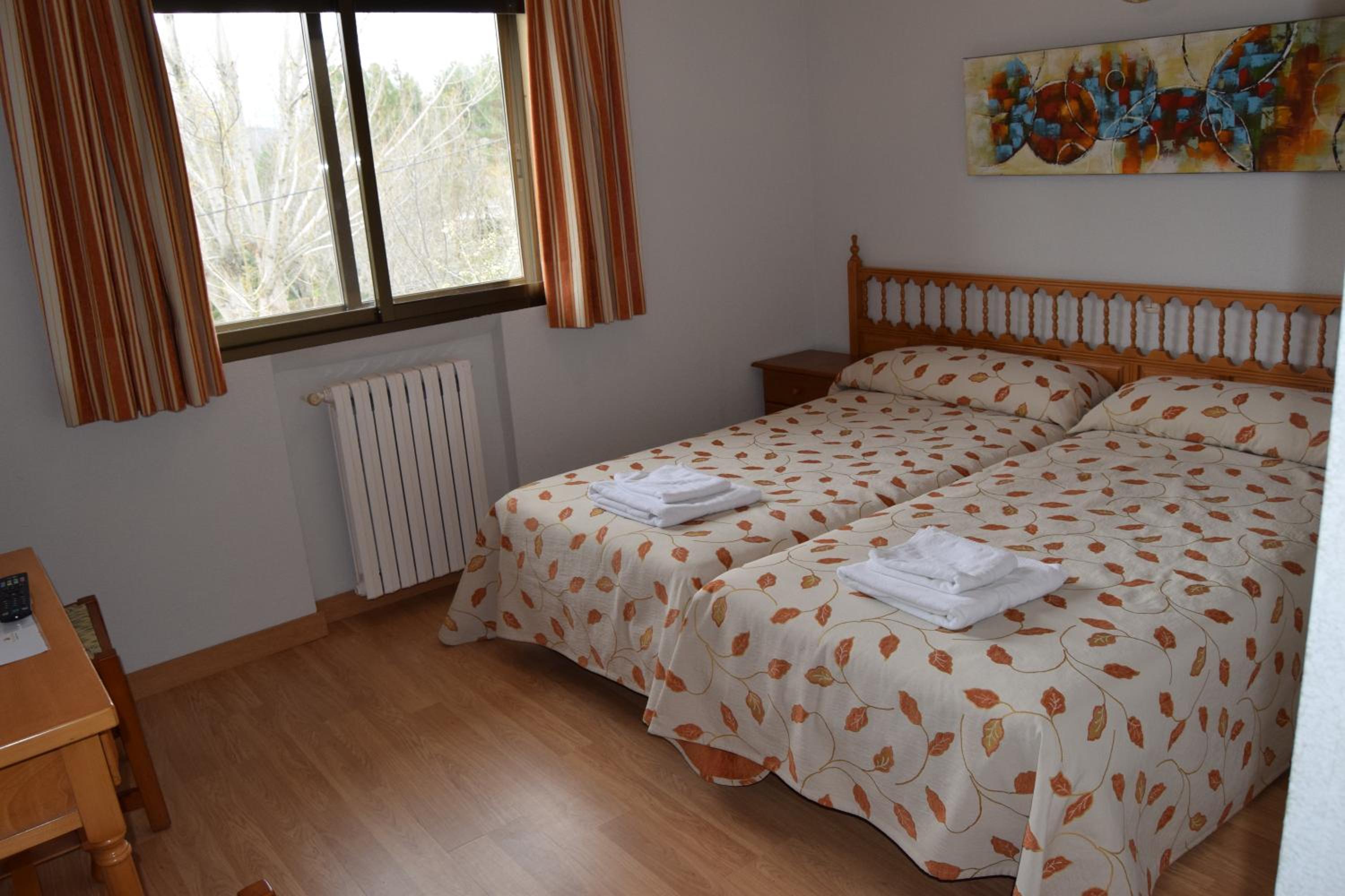 Twin Room - Photo 1