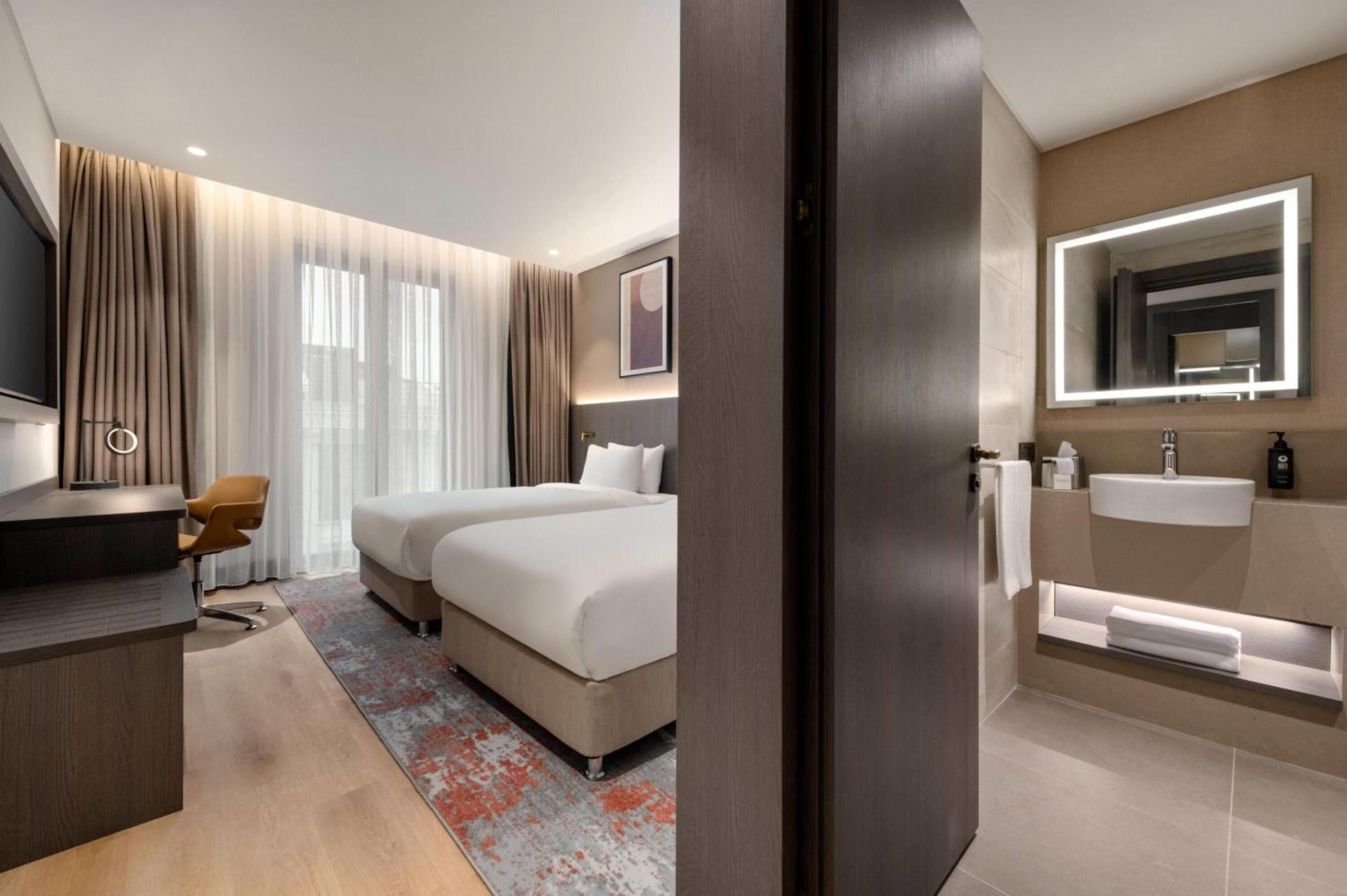 2 Single Beds, Standard Room